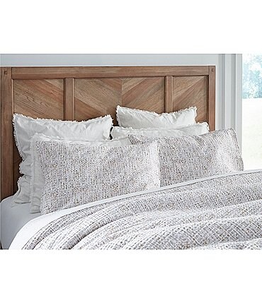 Image of Southern Living Simplicity Collection Reece Lightweight Matelasse Comforter