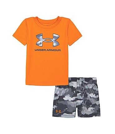 Image of Under Armour Baby Boys 12-24 Short Sleeve UA Printed T-Shirt & Camo Shorts Set