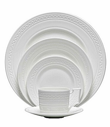 Image of Wedgwood Intaglio Neoclassical Embossed Bone China 5-Piece Place Setting