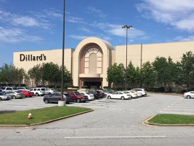 Dillard's Haywood Mall Greenville South Carolina