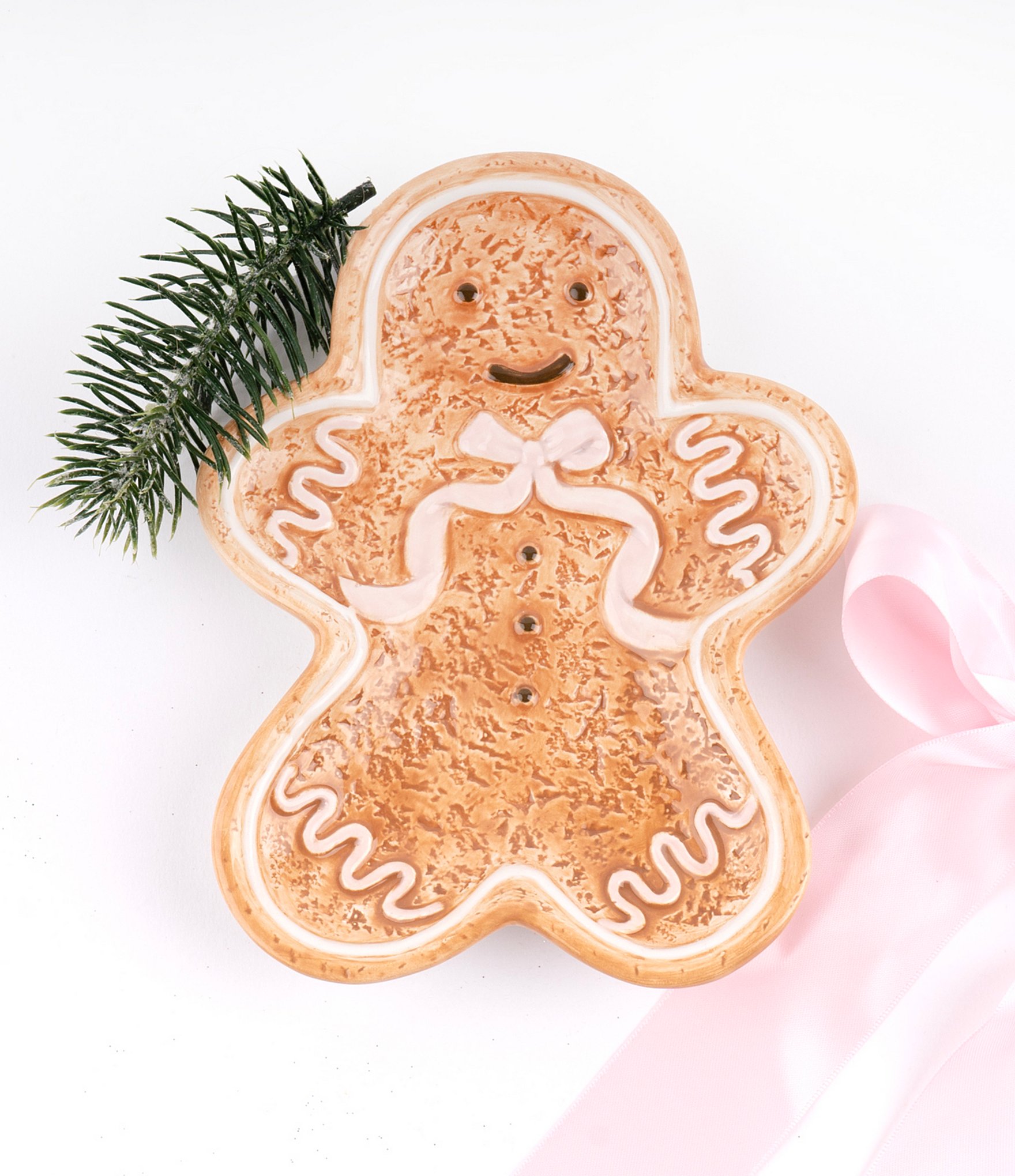 8 Oak Lane Gingerbread Plates, Set of 4