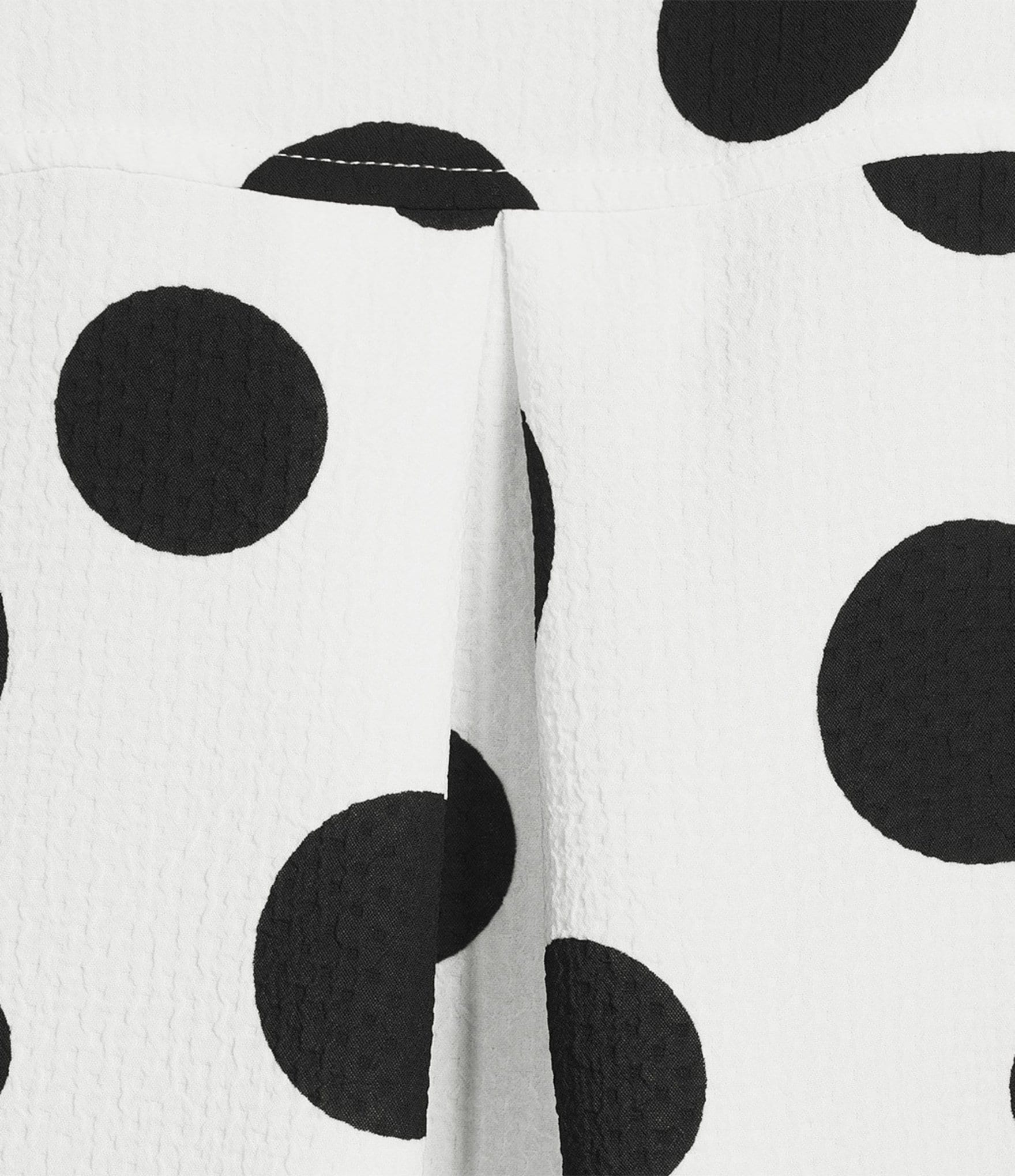 Ali Miles All-Over Dot Print Banded Collar 3/4 Sleeve Hi-Low Hem Button Front Blouse