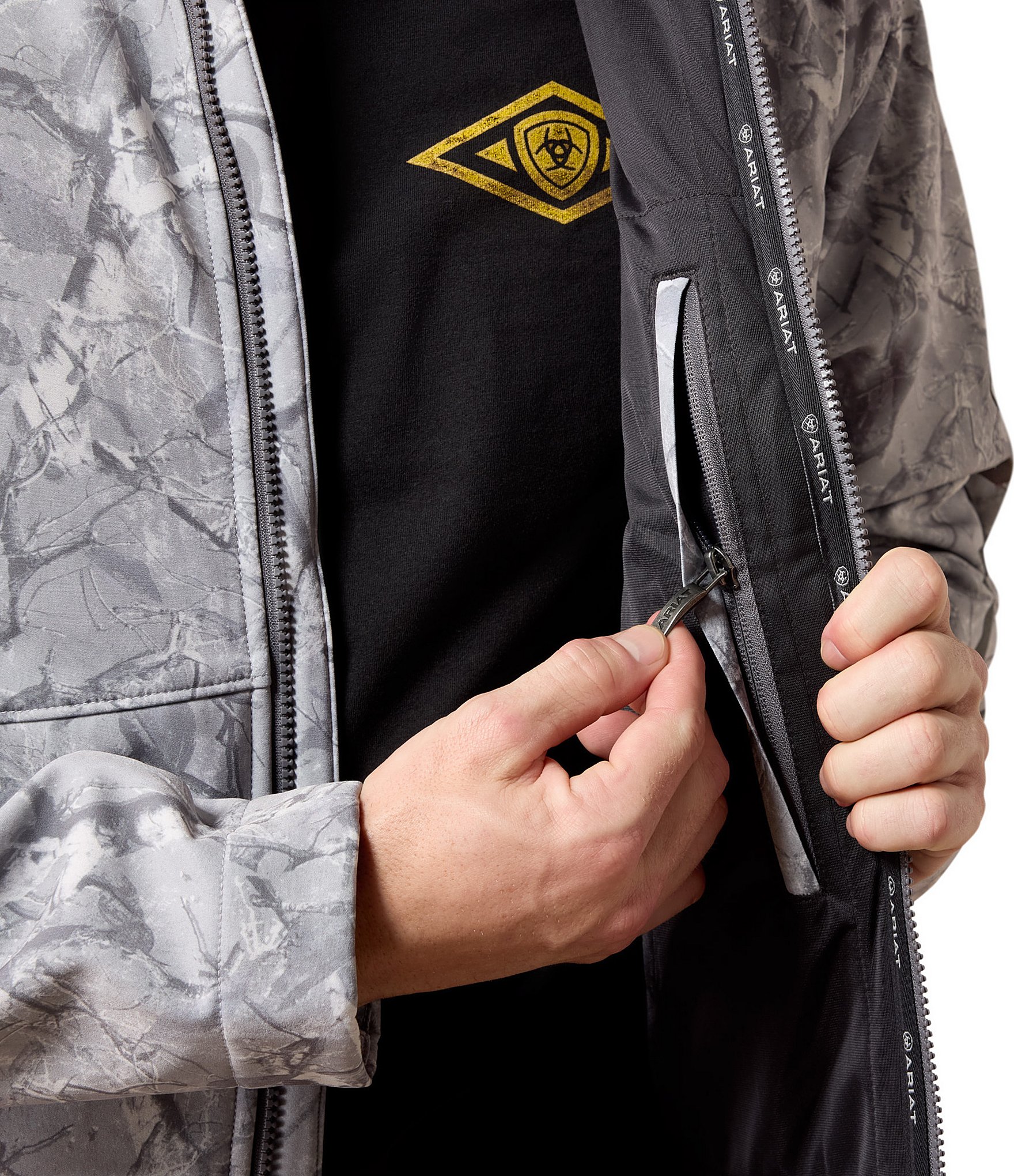 Ariat Camouflage Logo Softshell Jacket