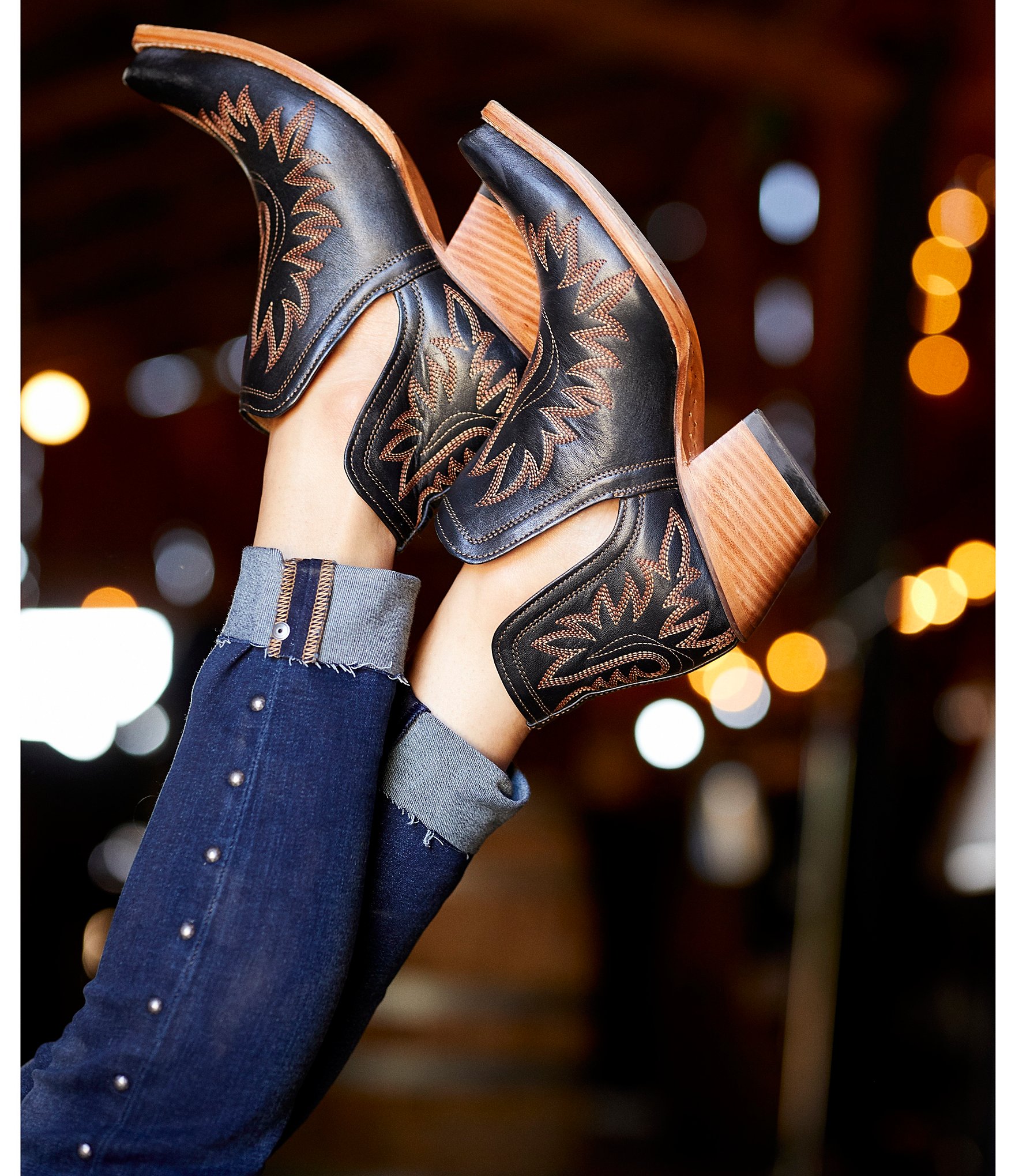 Ariat Dixon Leather Block Heel Western Booties