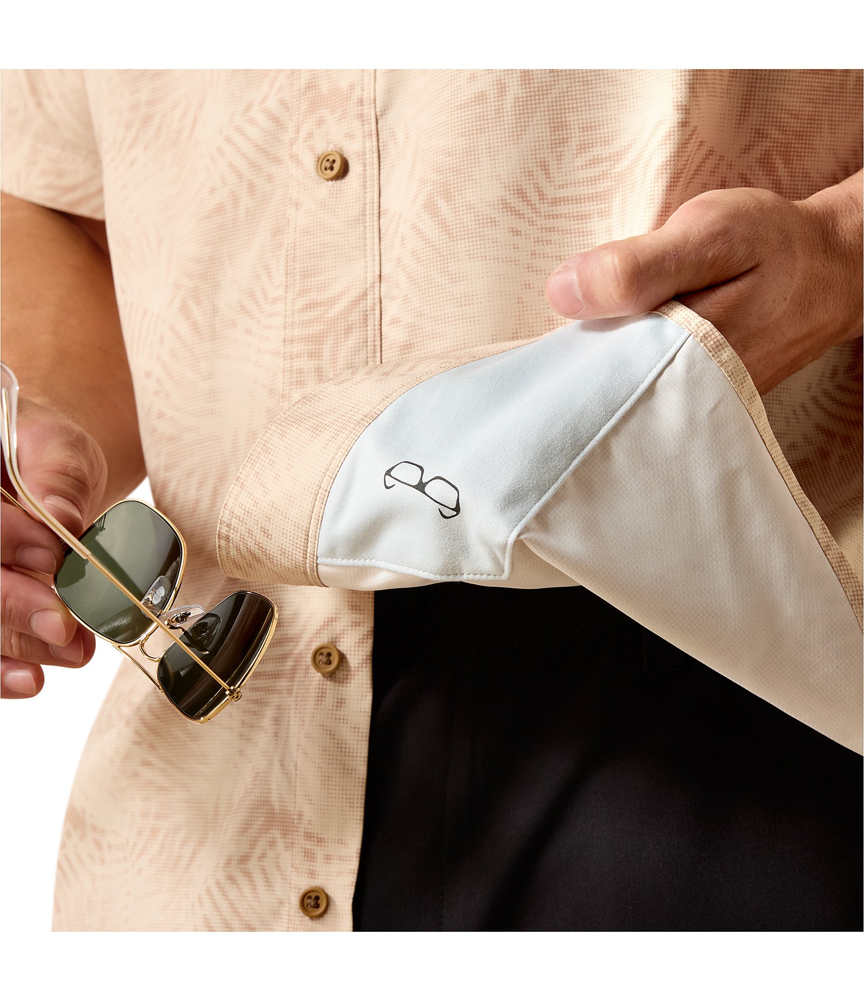 Ariat VentTEK™ Outbound Short Sleeve Shirt