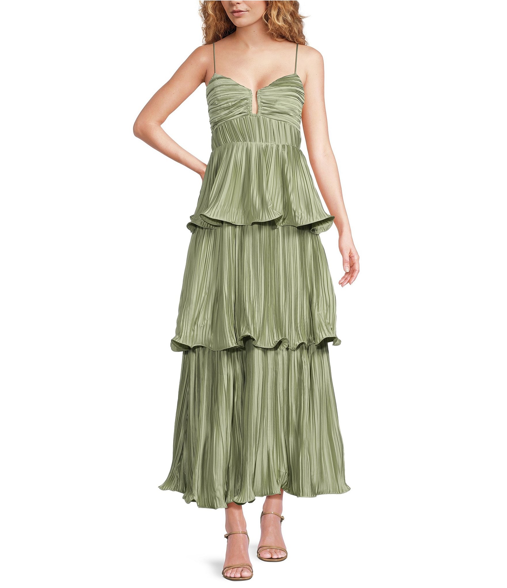 ASTR The Label Lupin Sweetheart Neck Sleeveless Plisse Tiered Maxi Dress