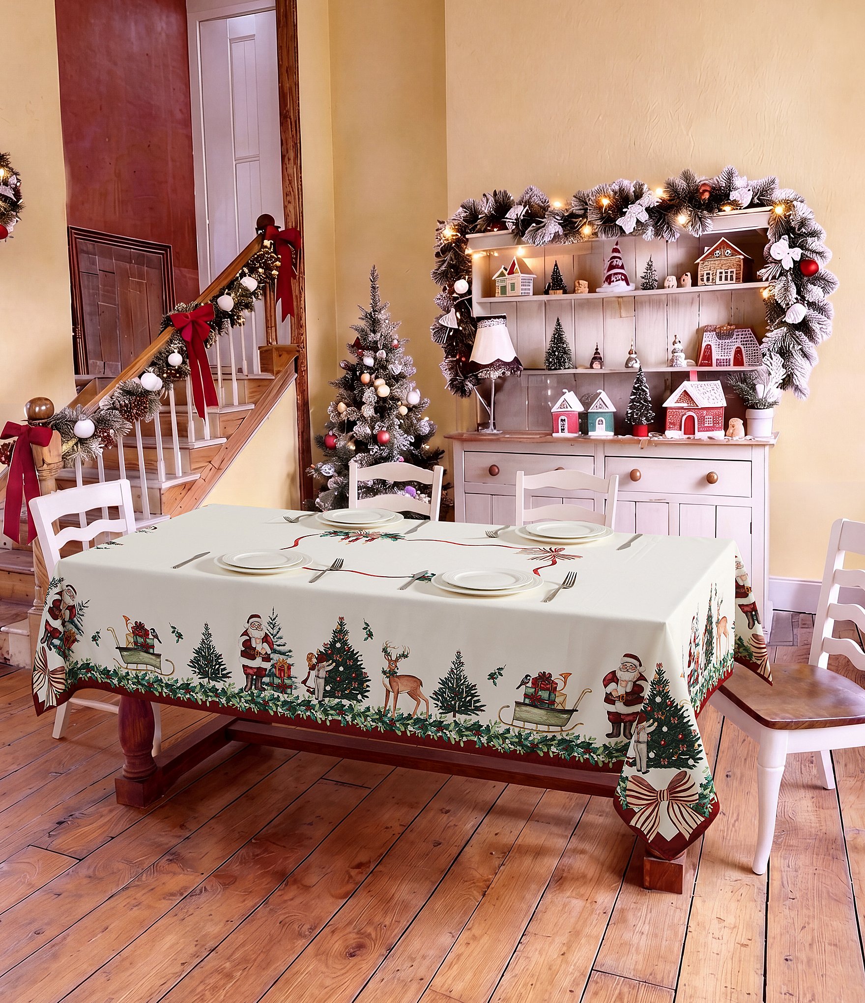 Avanti Linens Heirloom Noel Collection Tablecloth
