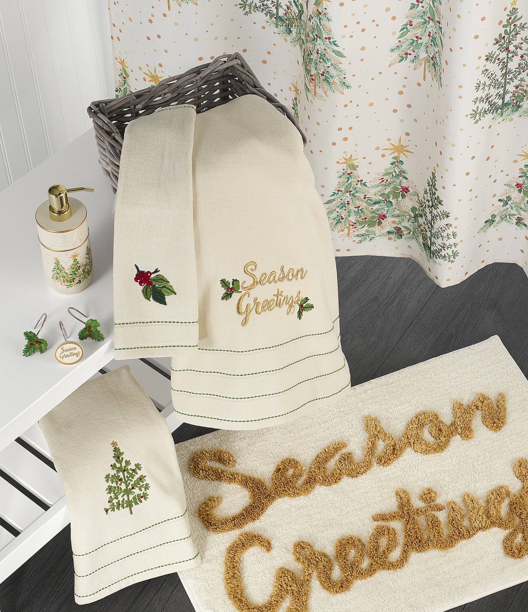 Avanti Linens Holiday Collection Tossed Trees Embroidered Bath Towels