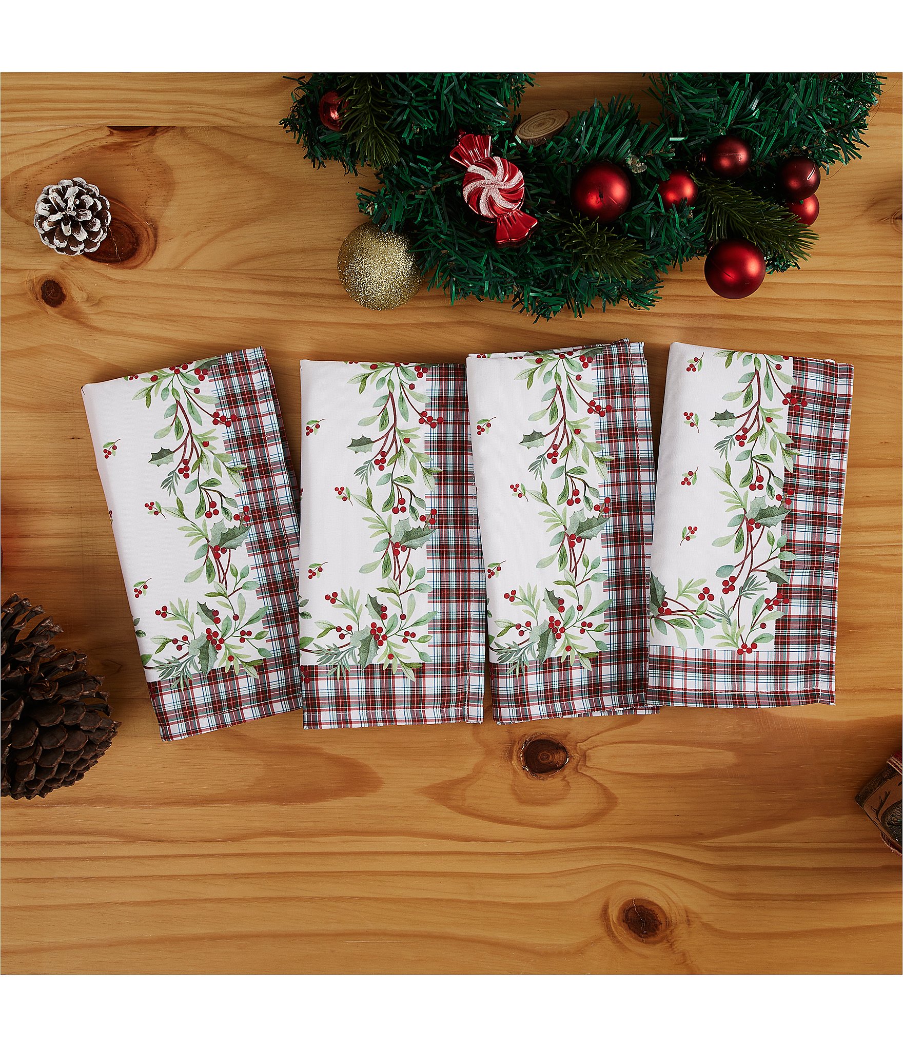 Avanti Linens Holly Plaid Collection 4-Pack Napkin Set
