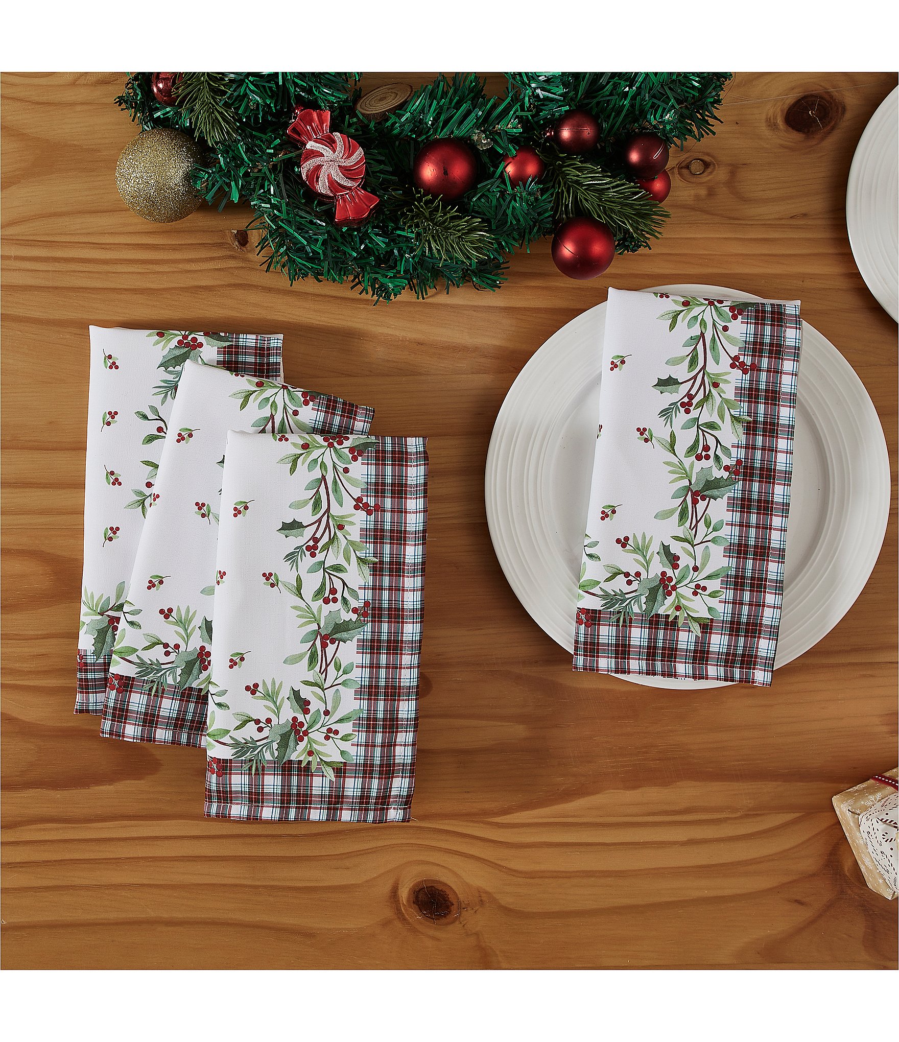 Avanti Linens Holly Plaid Collection 4-Pack Napkin Set