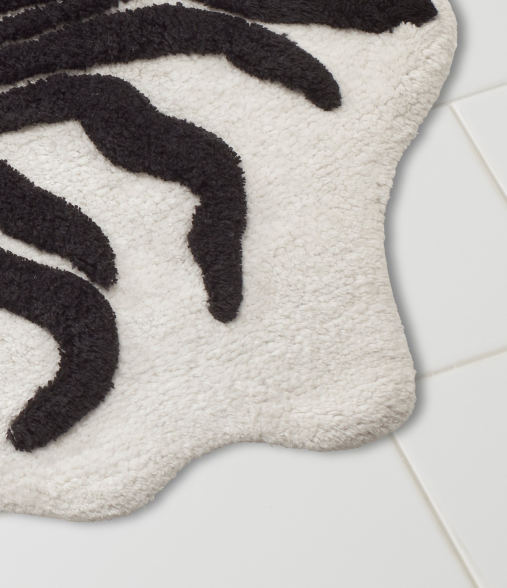 Avanti Linens x Nicole Miller Sydney Rug