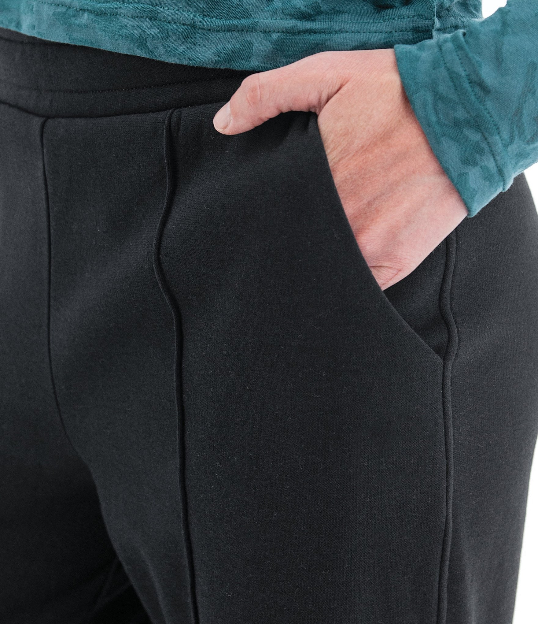 Aventura Dog-Walker Wide Leg Pull-On Pants