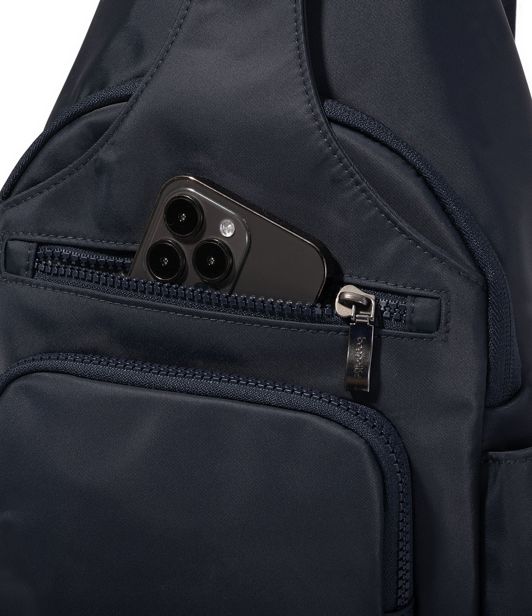 Baggallini Manhattan Collection Central Park Large Sling Bag