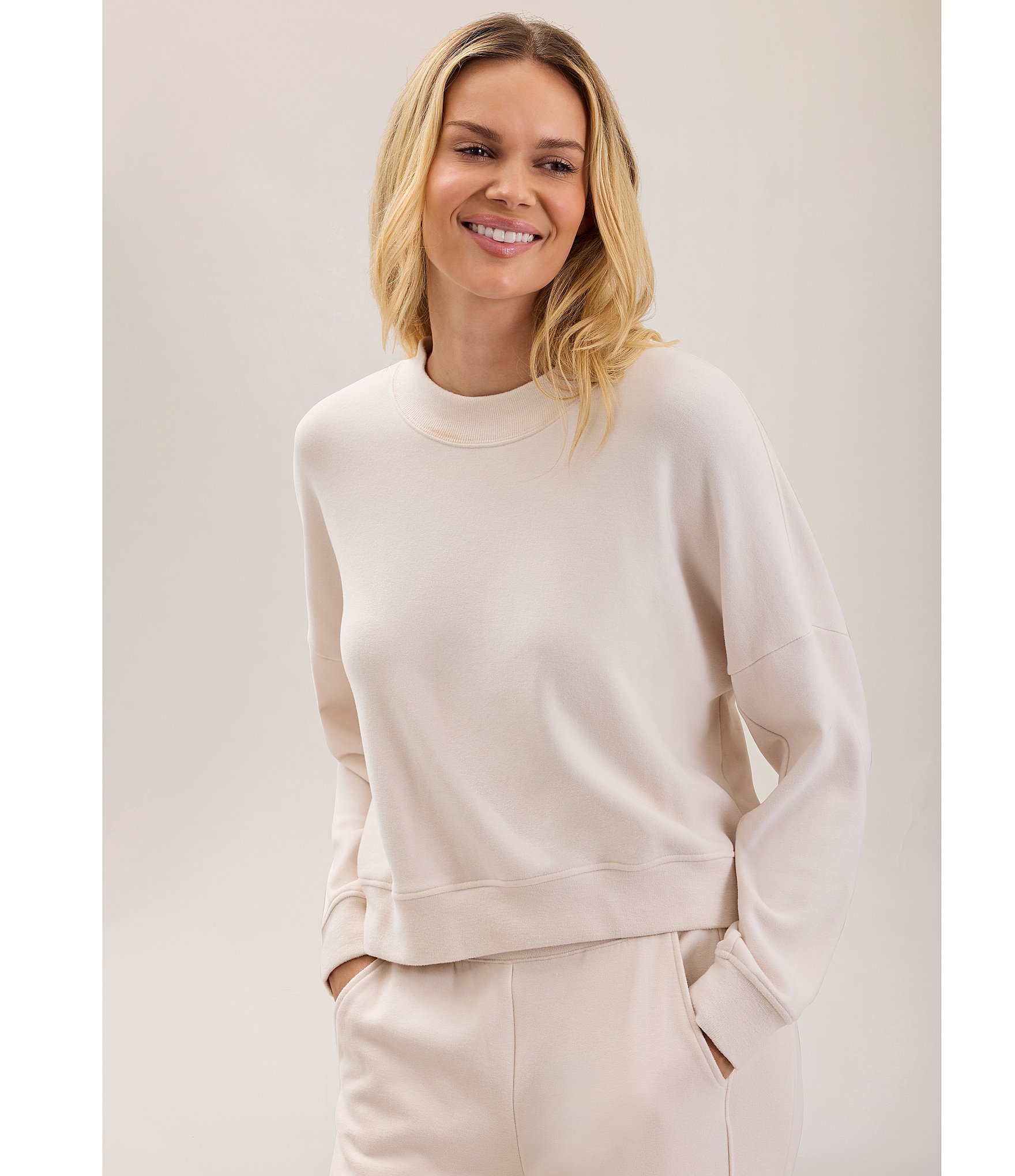 Barefoot Dreams Long Sleeve Crew Neck Brushed Fleece Coordinating Pullover
