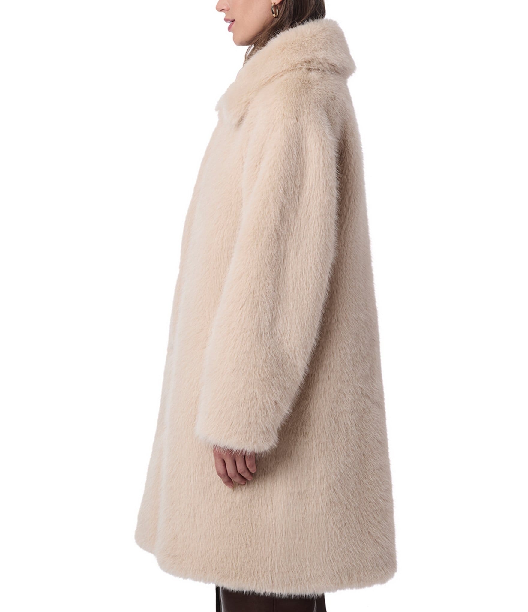 Bernardo Luxe Faux Fur Point Collar Long Sleeve Oversize Fit Coat