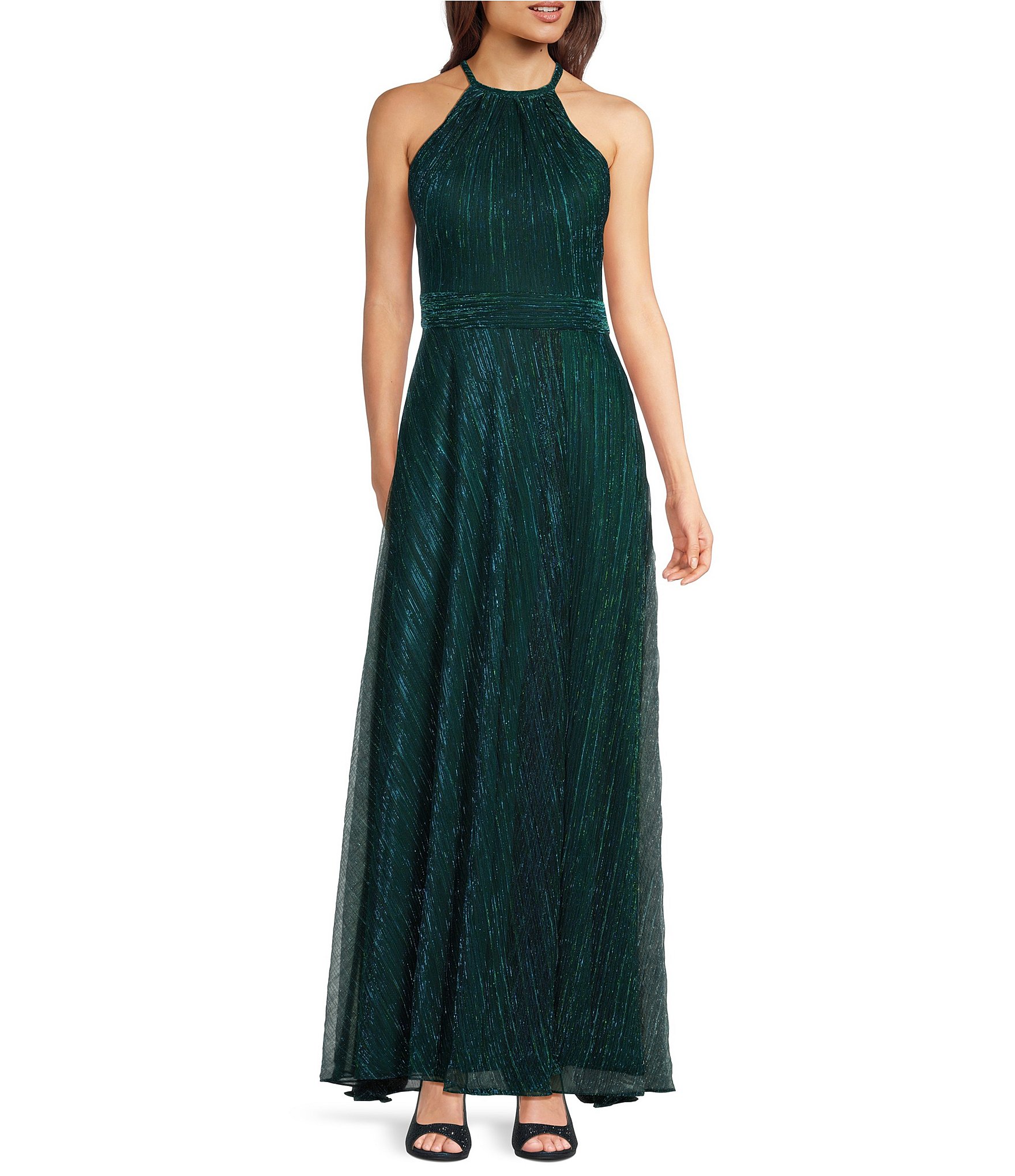 Betsy & Adam Metallic Crinkle Halter Neck Sleeveless Gown