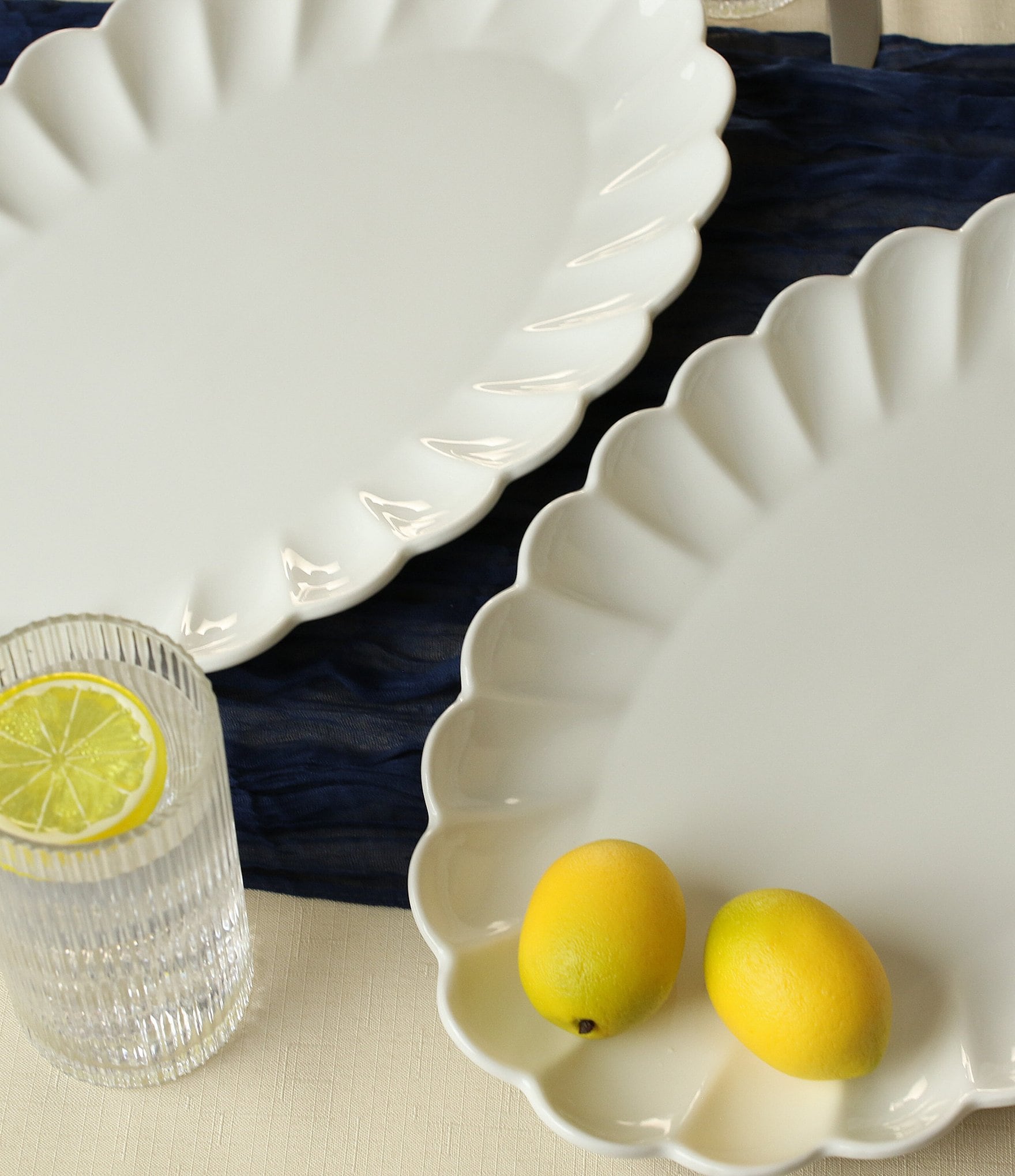 Bia Cordon Bleu Petal Collection Oval Serving Platter, Set of 2