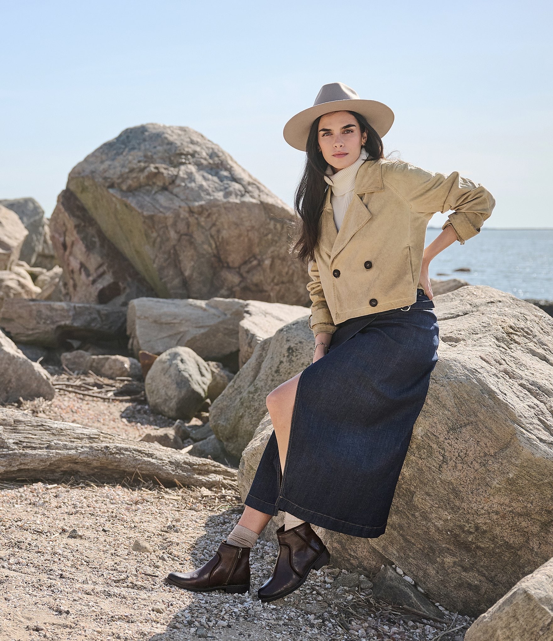 Born Cincy Leather Booties