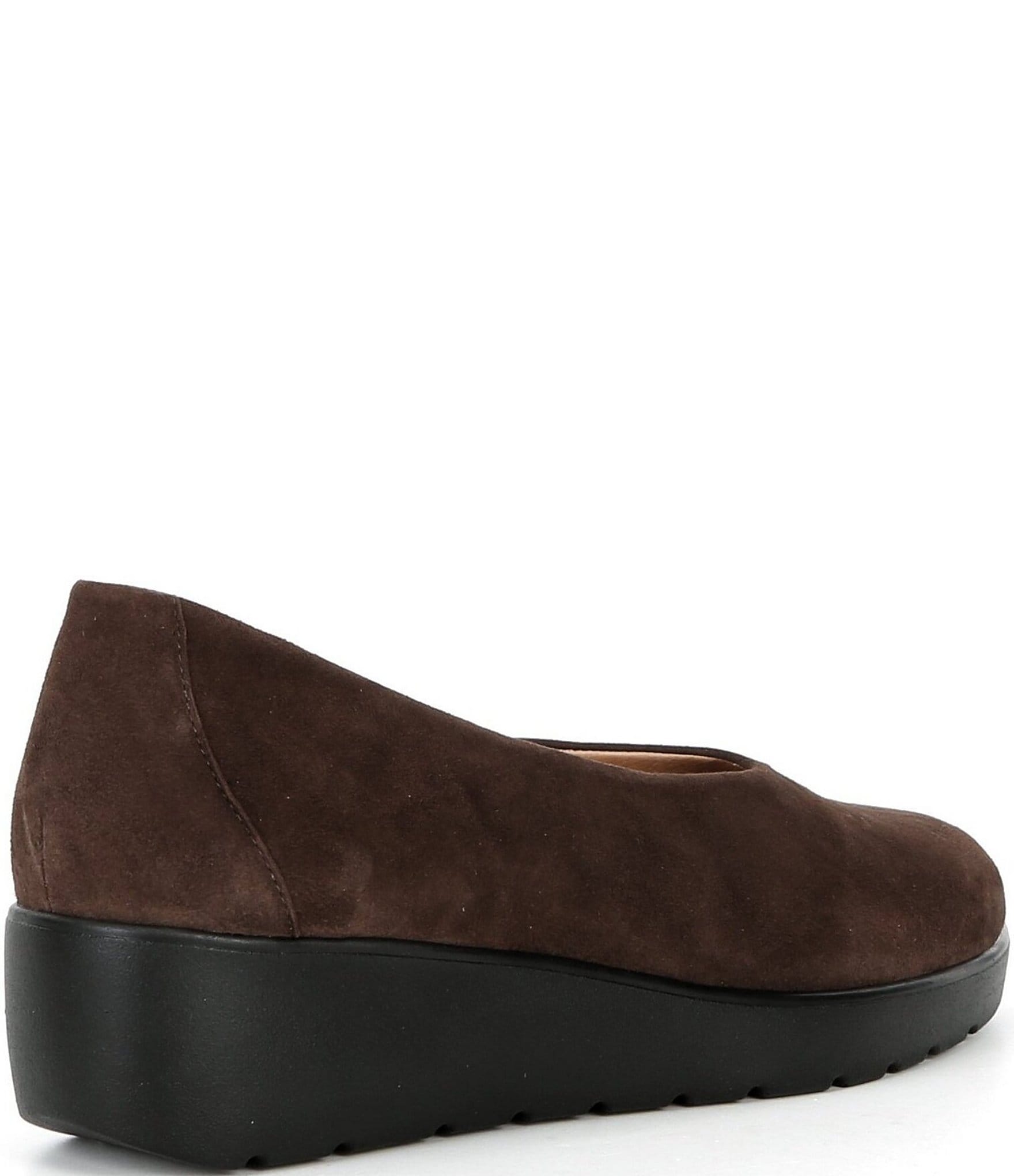 Brioso Waverly Suede Sweetheart Wedge Pumps