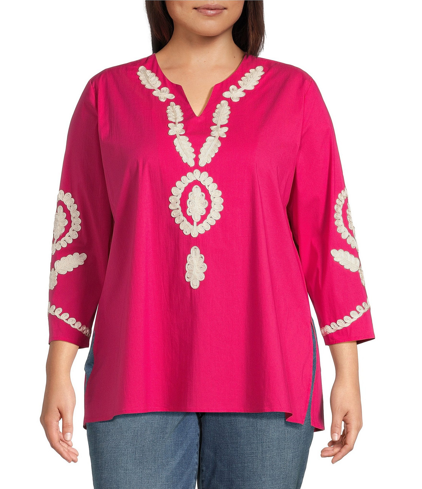 Calessa Plus Size Embroidered Split V-Neck 3/4 Sleeve Tunic Calessa Plus Size Embroidered Split V-Neck 3/4 Sleeve Tunic
