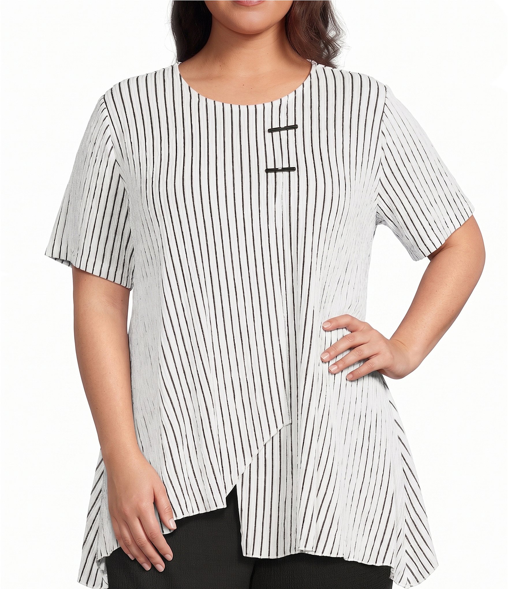 Calessa Plus Size Textured Knit Asymmetric Hem Tunic