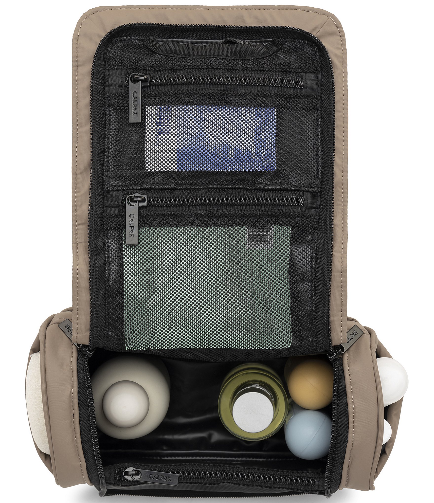 CalPak Luka Hanging Toiletry Bag