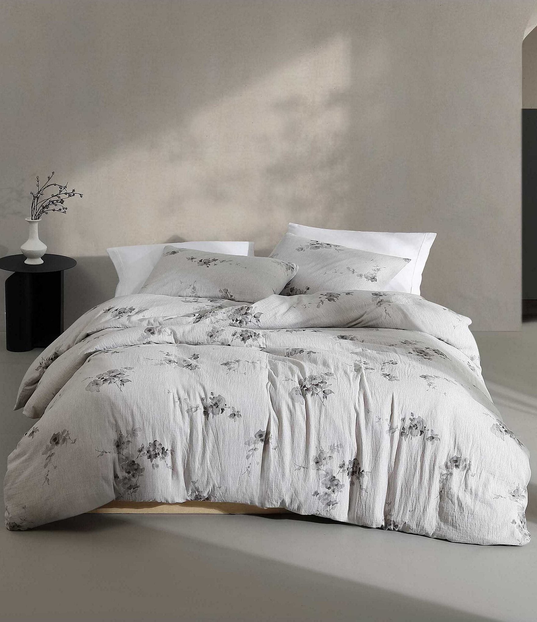 Calvin Klein Aquarelle Floral Printed Melange Gauze Duvet Cover Mini Set