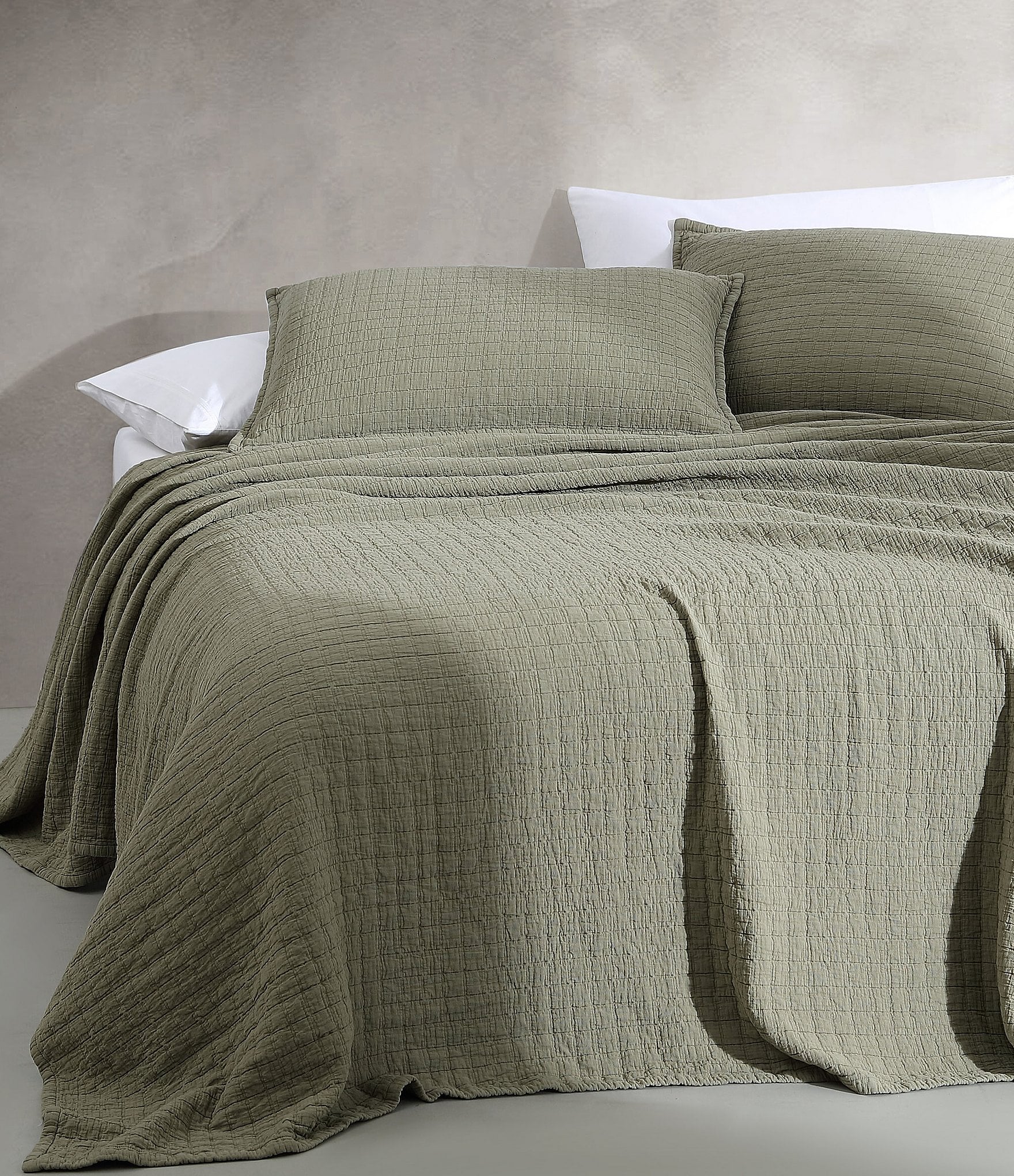 Calvin Klein Olive cheapest Green Patterned Duvet Cover - Queen