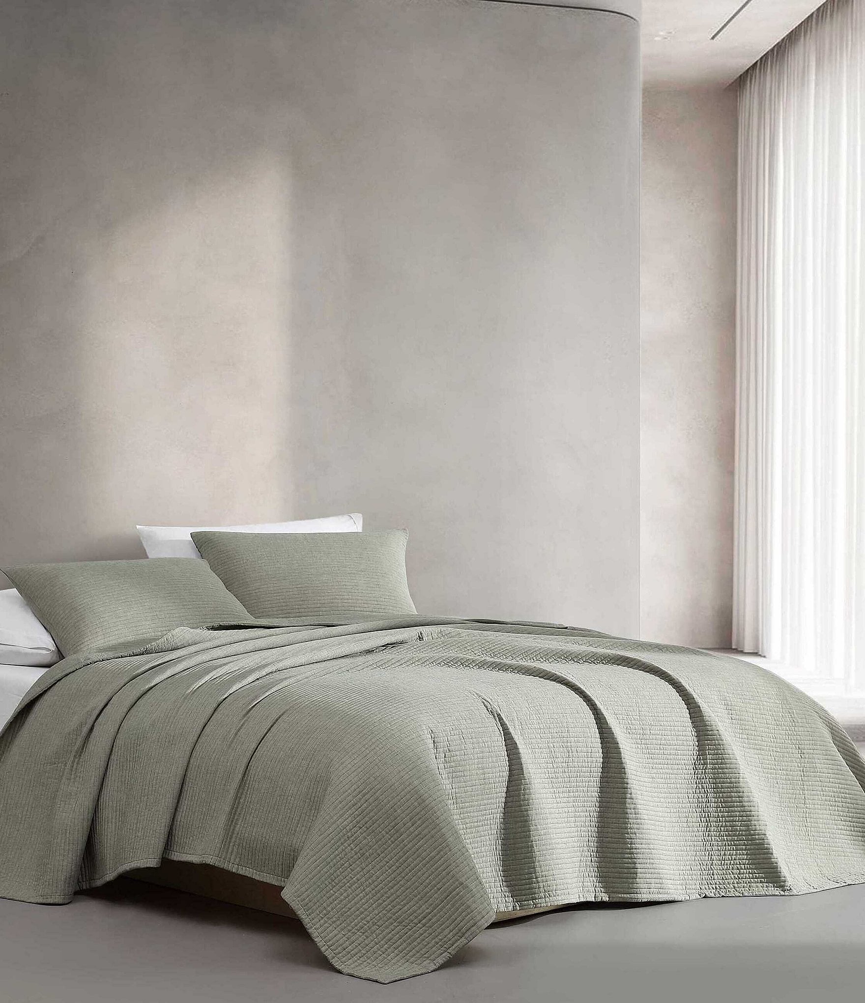 Calvin Klein Mini Channel Stitch Solid Quilt Mini Set