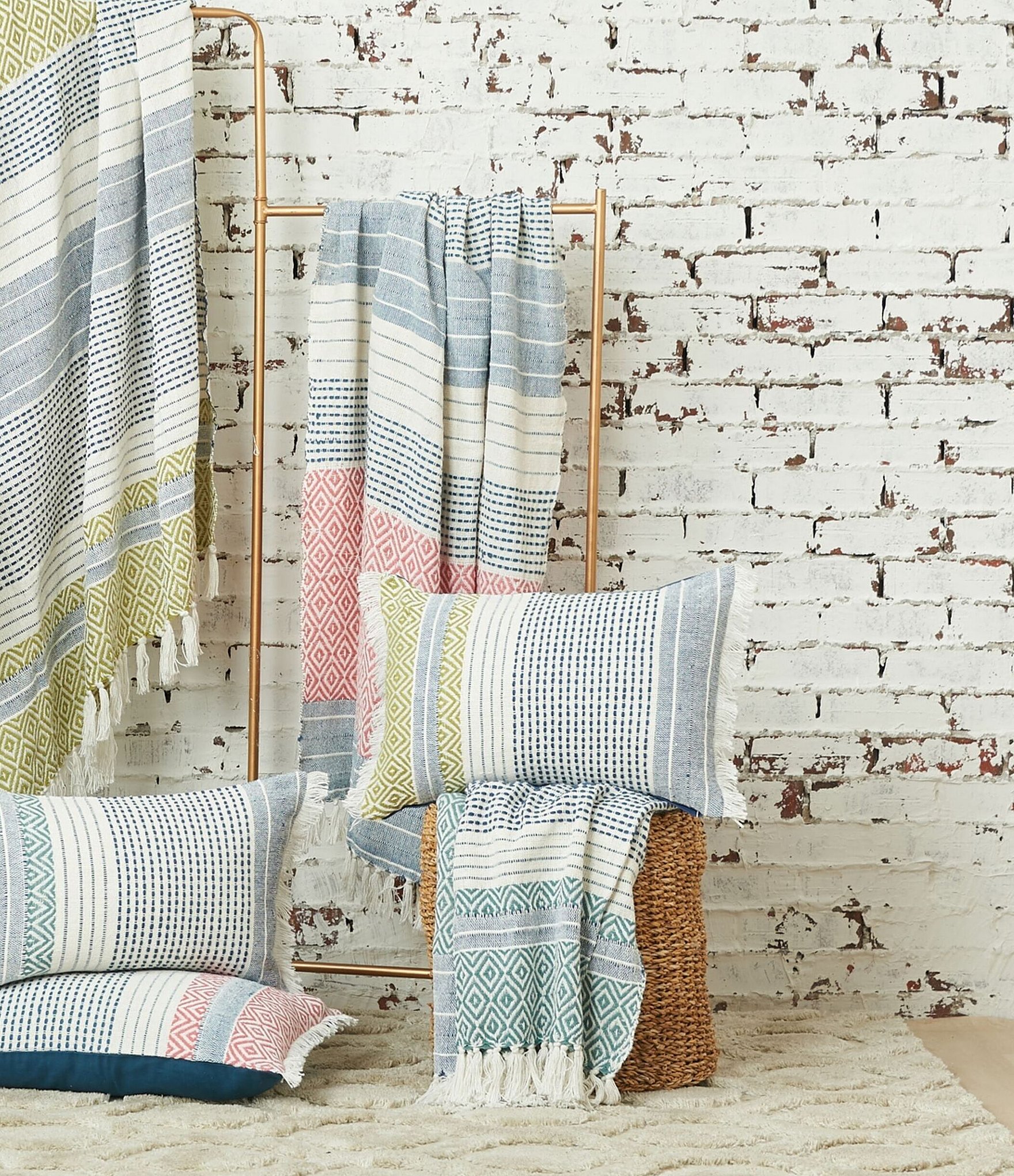 carol & frank Berkley Hand-Woven Diamond Pattern Mixed Media Cotton Throw Blanket
