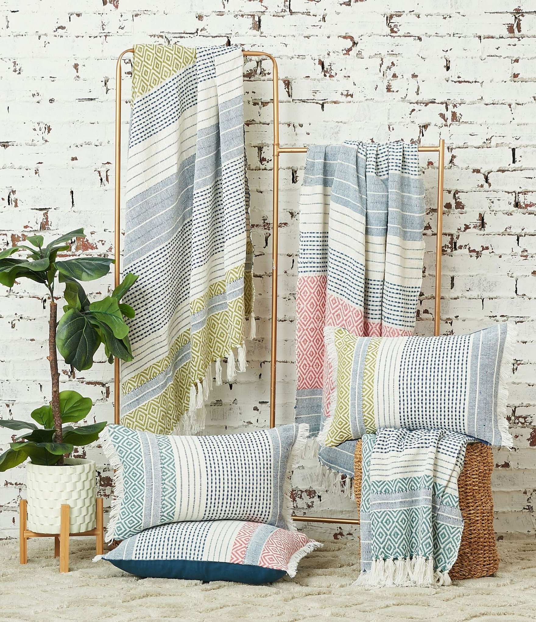 carol & frank Berkley Hand-Woven Diamond Pattern Mixed Media Cotton Throw Blanket
