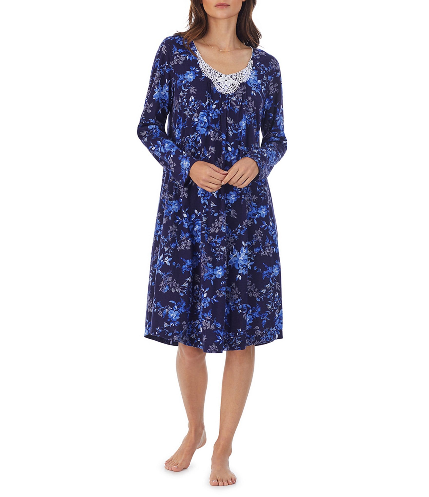 Nottibianche V-Neck Short Sleeve Jersey Knit Side Slit Solid Nightgown