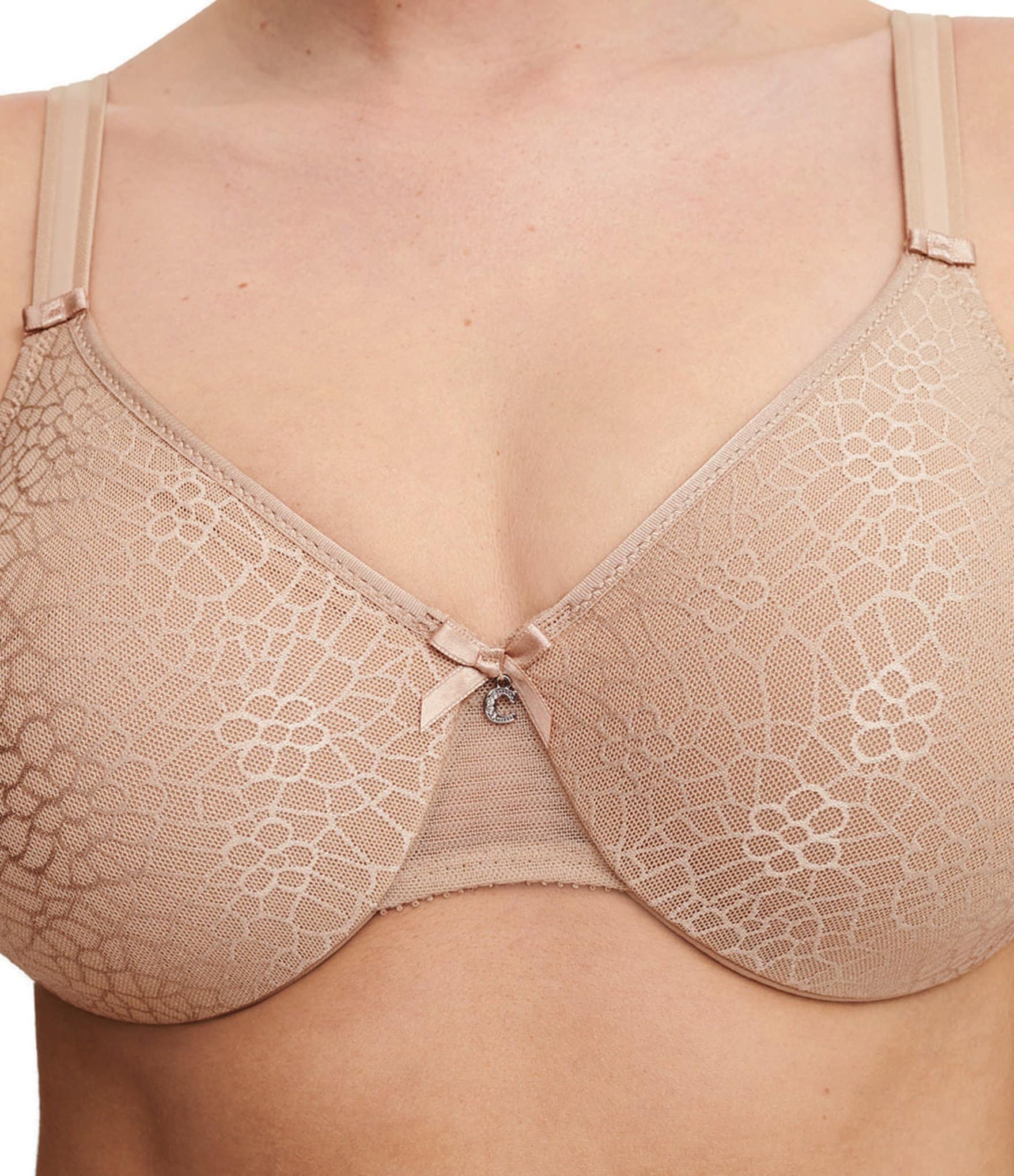 Chantelle C Magnifique Seamless Unlined Minimizer Bra