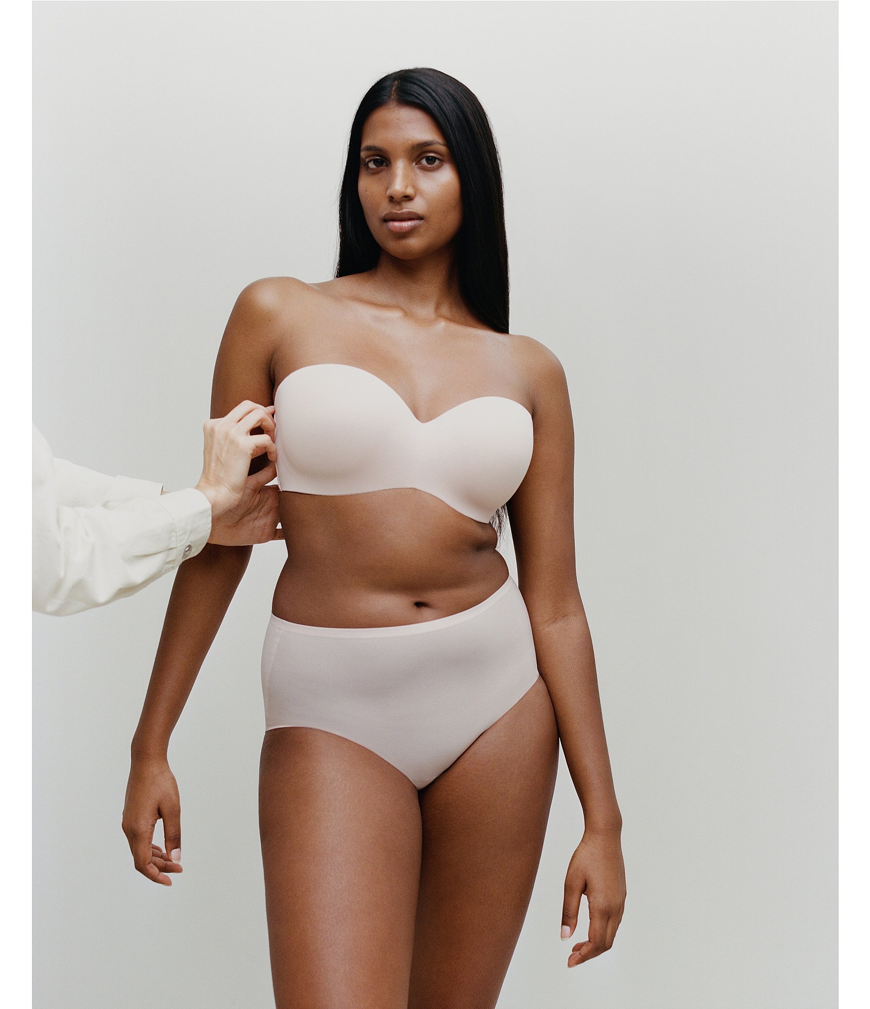 Chantelle Norah Seamless Strapless Convertible Bra