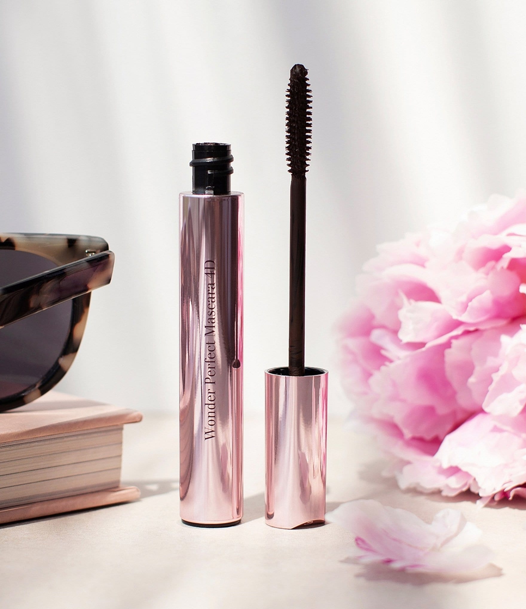 Clarins Wonder Perfect Lengthening, Curling & Volumizing Mascara 4D