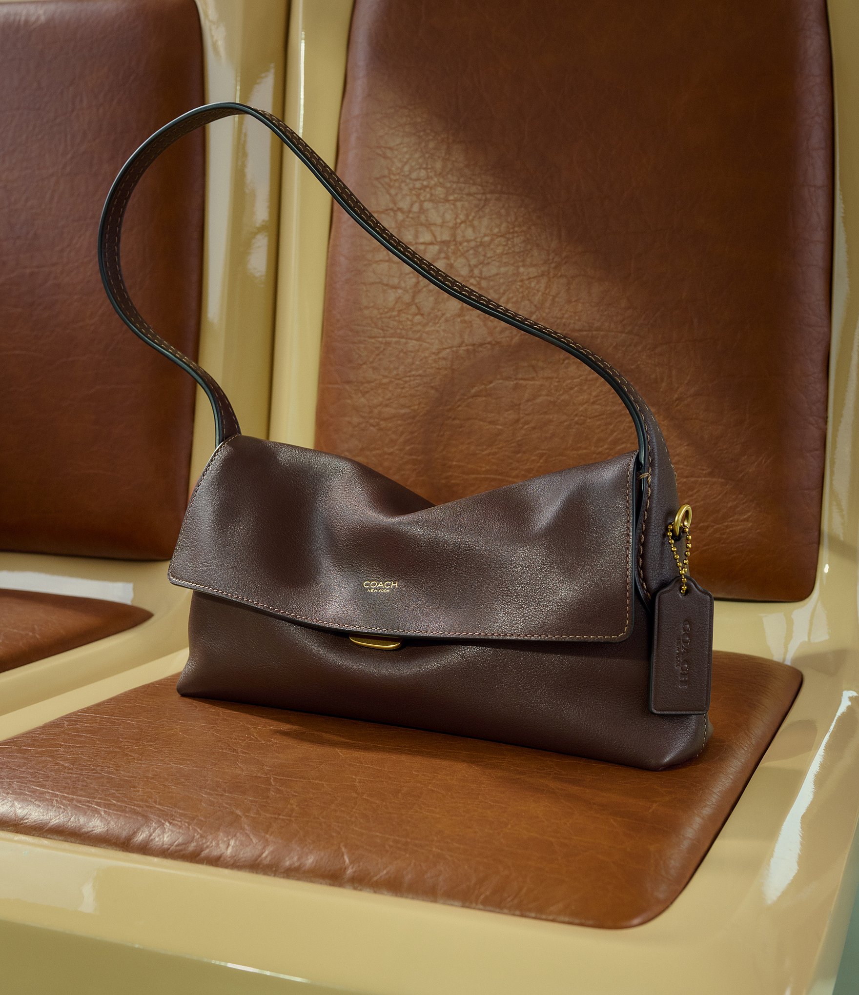 COACH Chelsea 26 Shoulder Bag