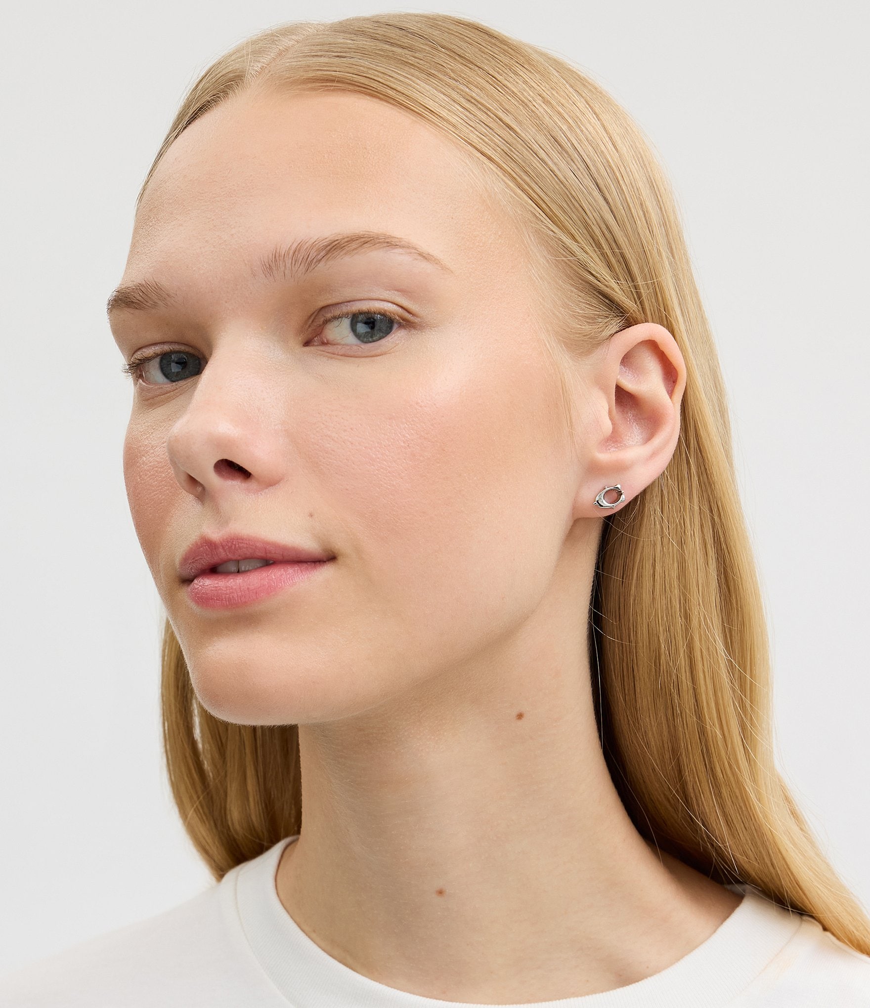 COACH Signature C Prong Stud Earrings
