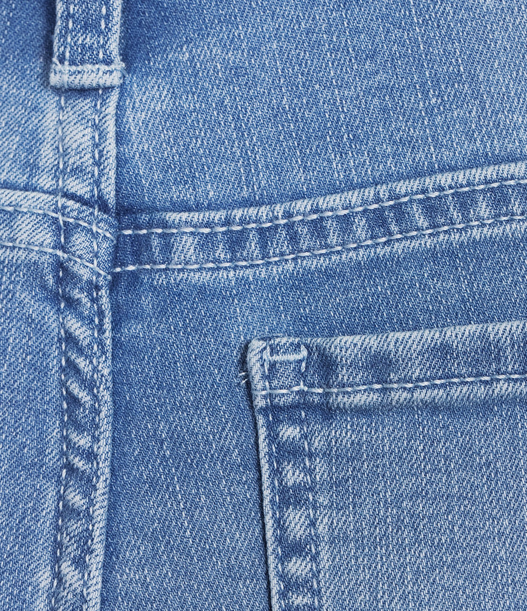 Code Bleu Soho Stretch Denim Embroidered Slim Capri Jeans