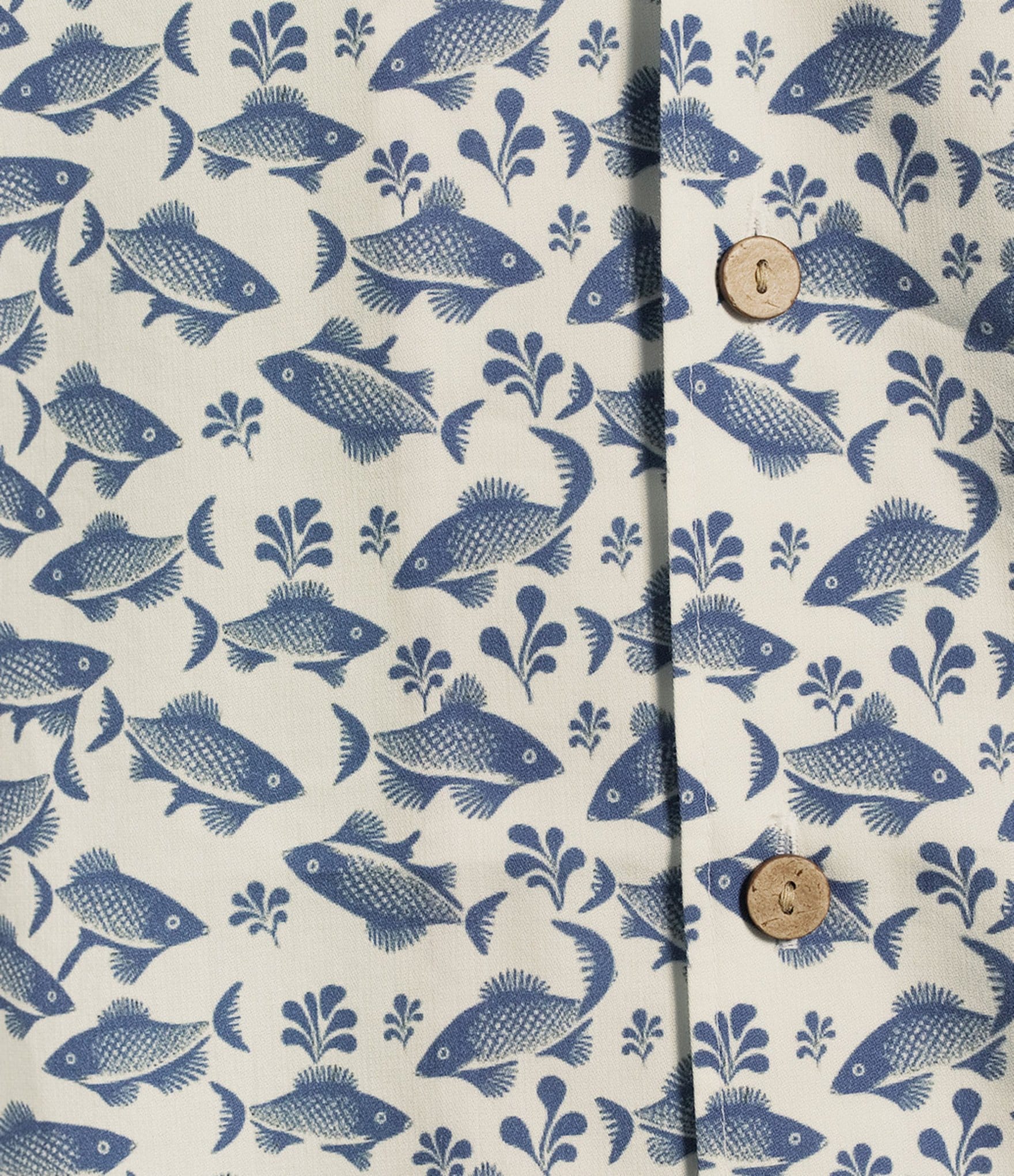 Cremieux Blue Label Fish Print Cotton Lyocell Twill Short Sleeve Woven Camp Shirt