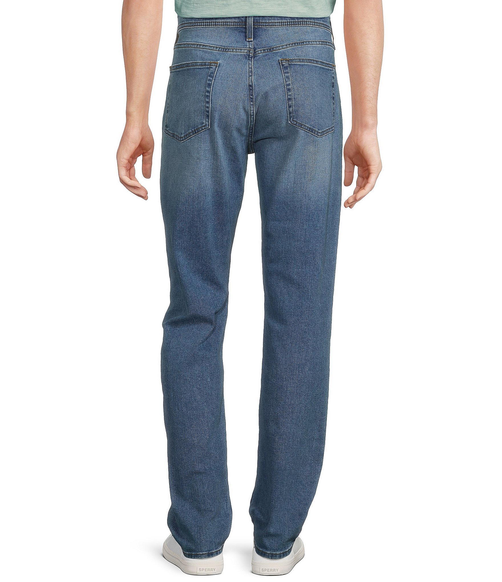 Cremieux Premium Denim Relaxed Straight Fit Light Blue Jeans