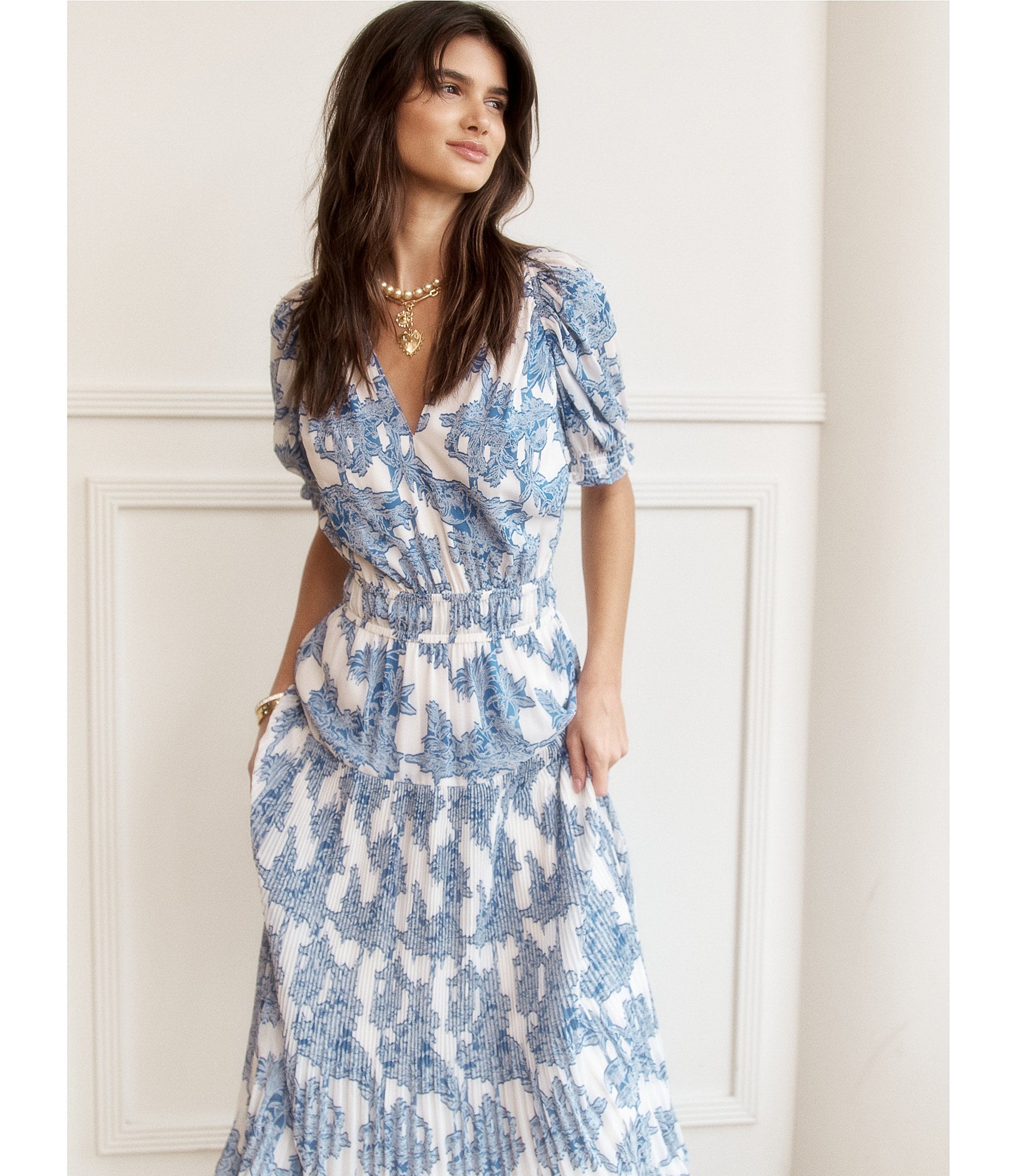 Current Air Pleated V-Neck Short Sleeve Midi Dress