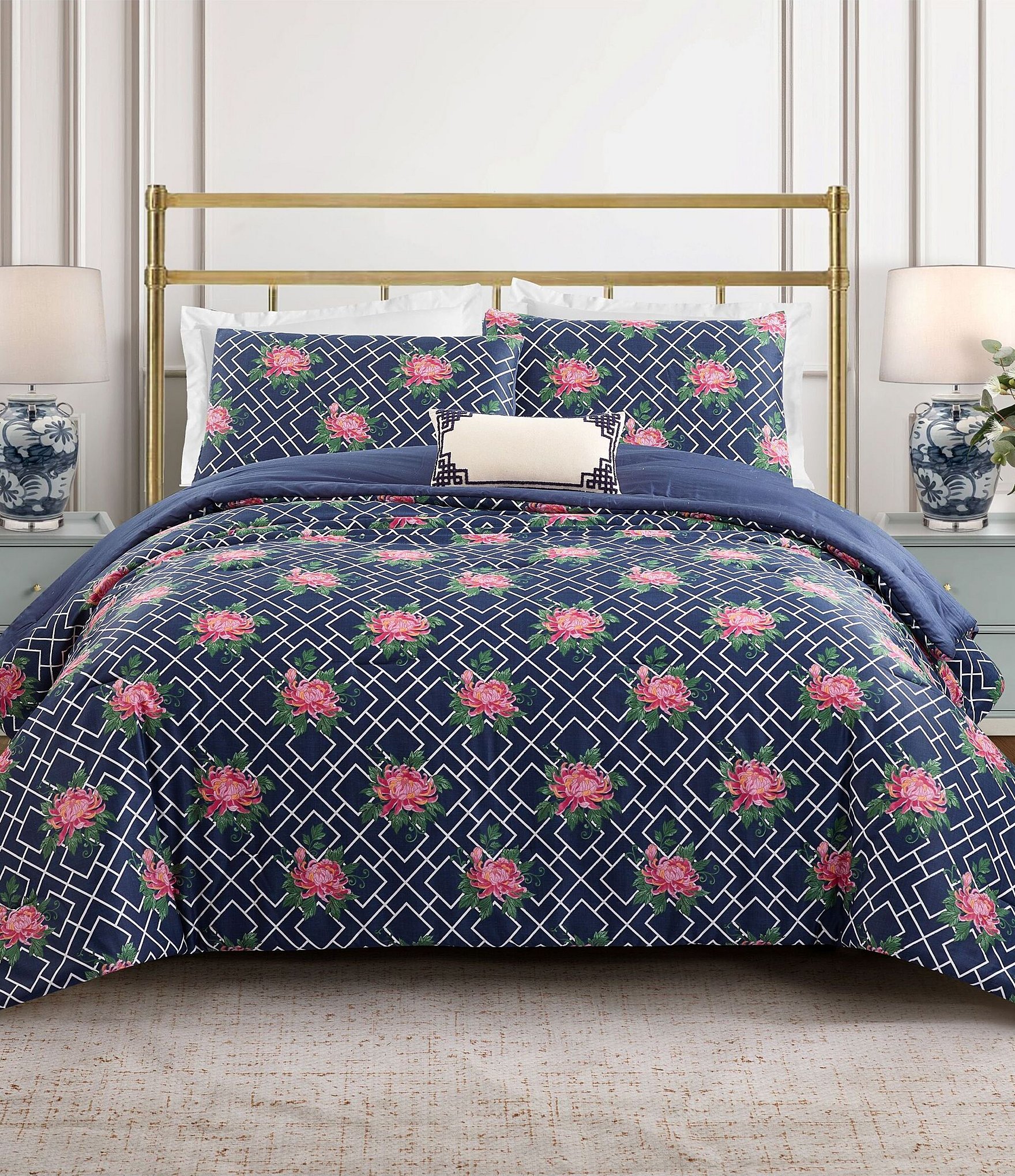 Dee Ocleppo Chrysanthemum Geo-Trellis Print Reversible Comforter Mini Set