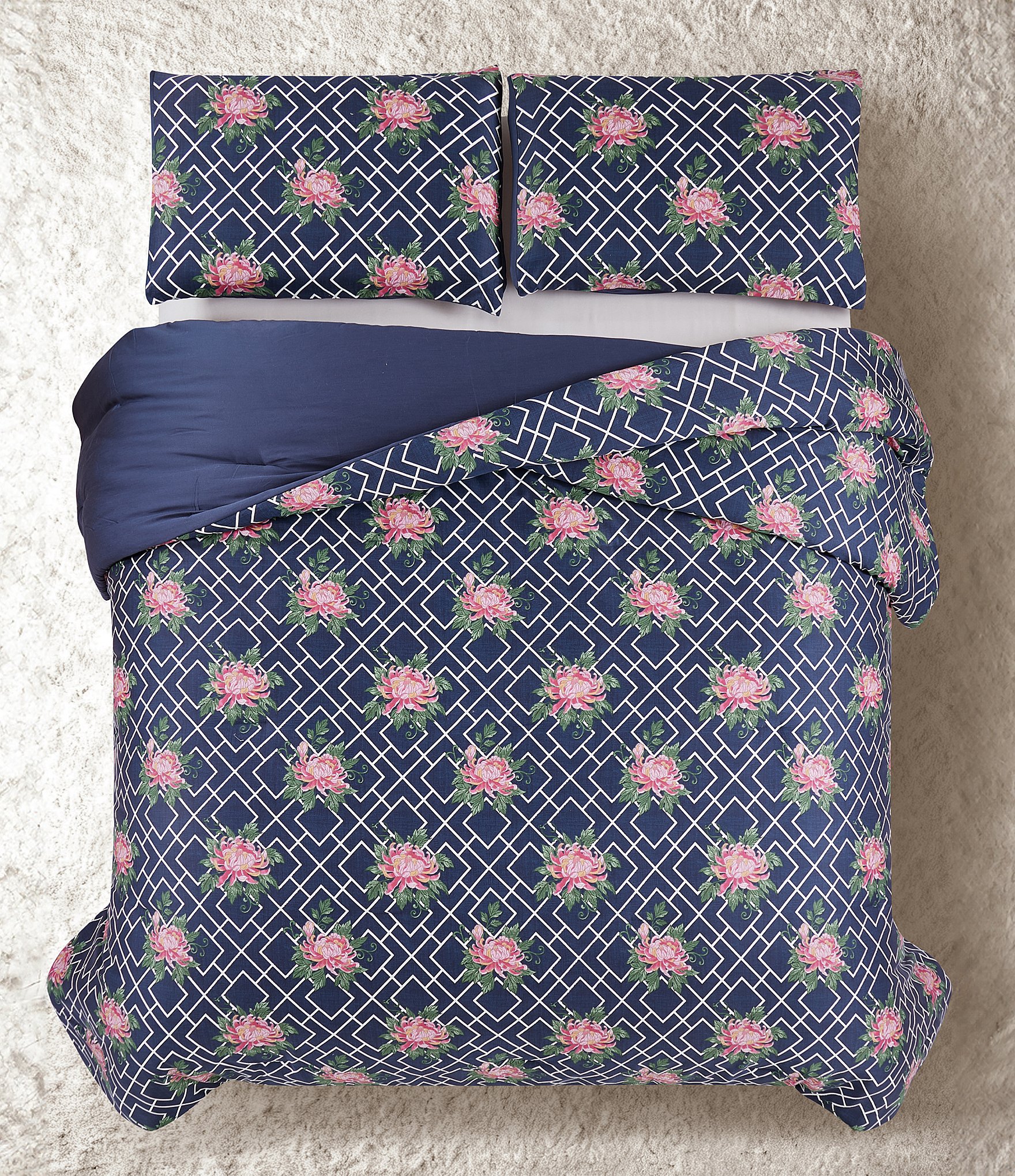 Dee Ocleppo Chrysanthemum Geo-Trellis Print Reversible Comforter Mini Set