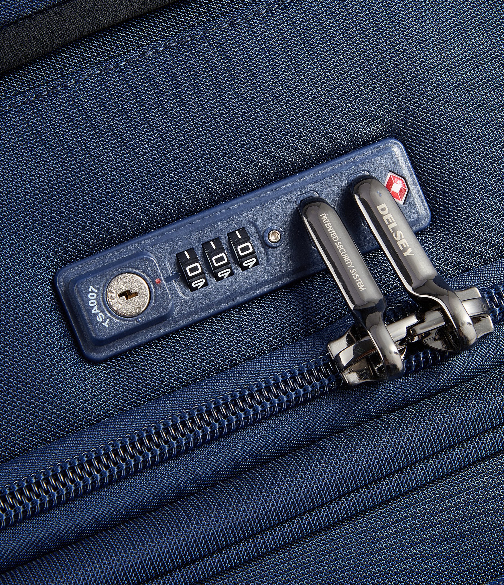 Delsey Paris Helium DLX Large Expandable Spinner