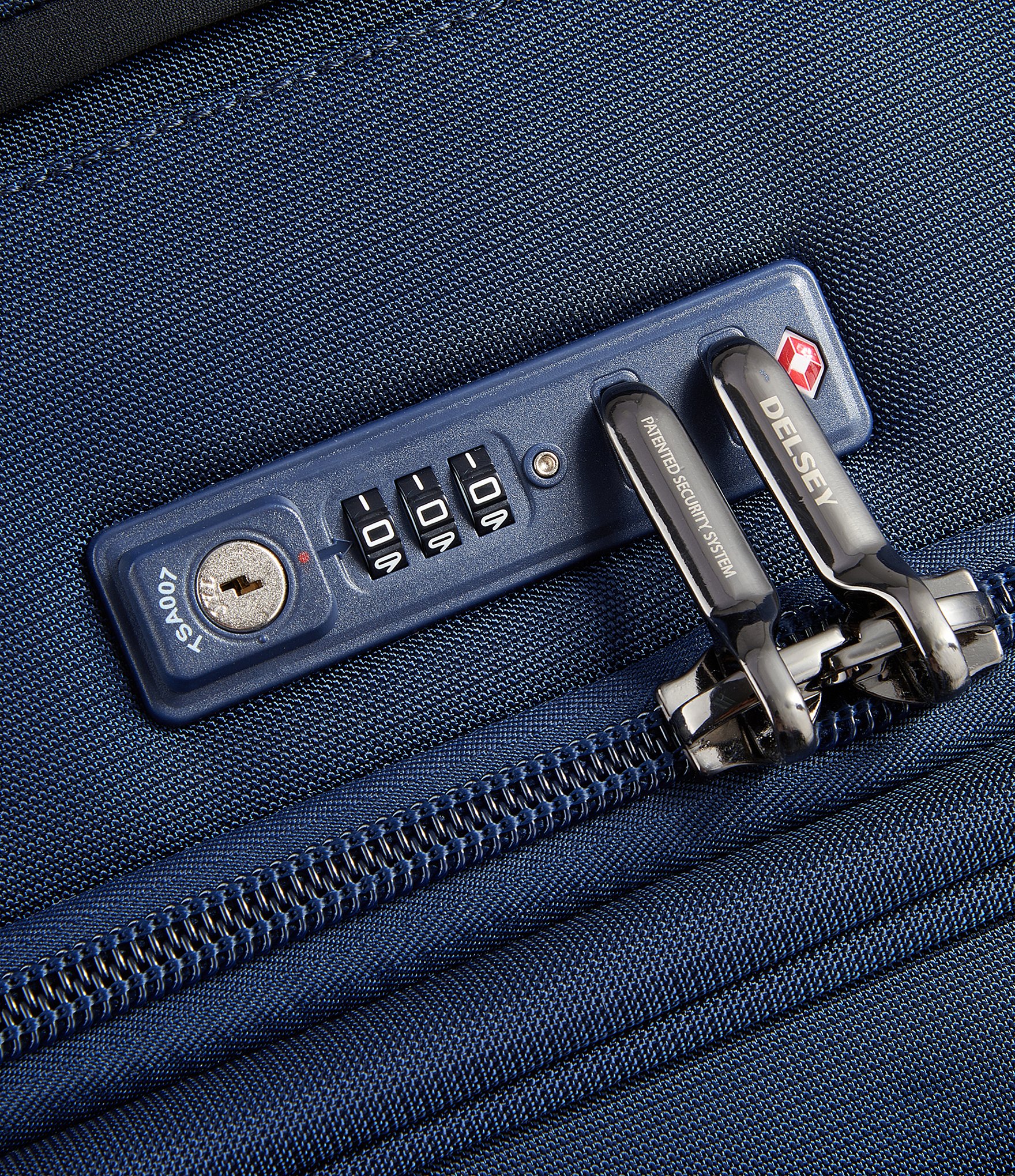 Delsey Paris Helium DLX Medium Expandable Spinner