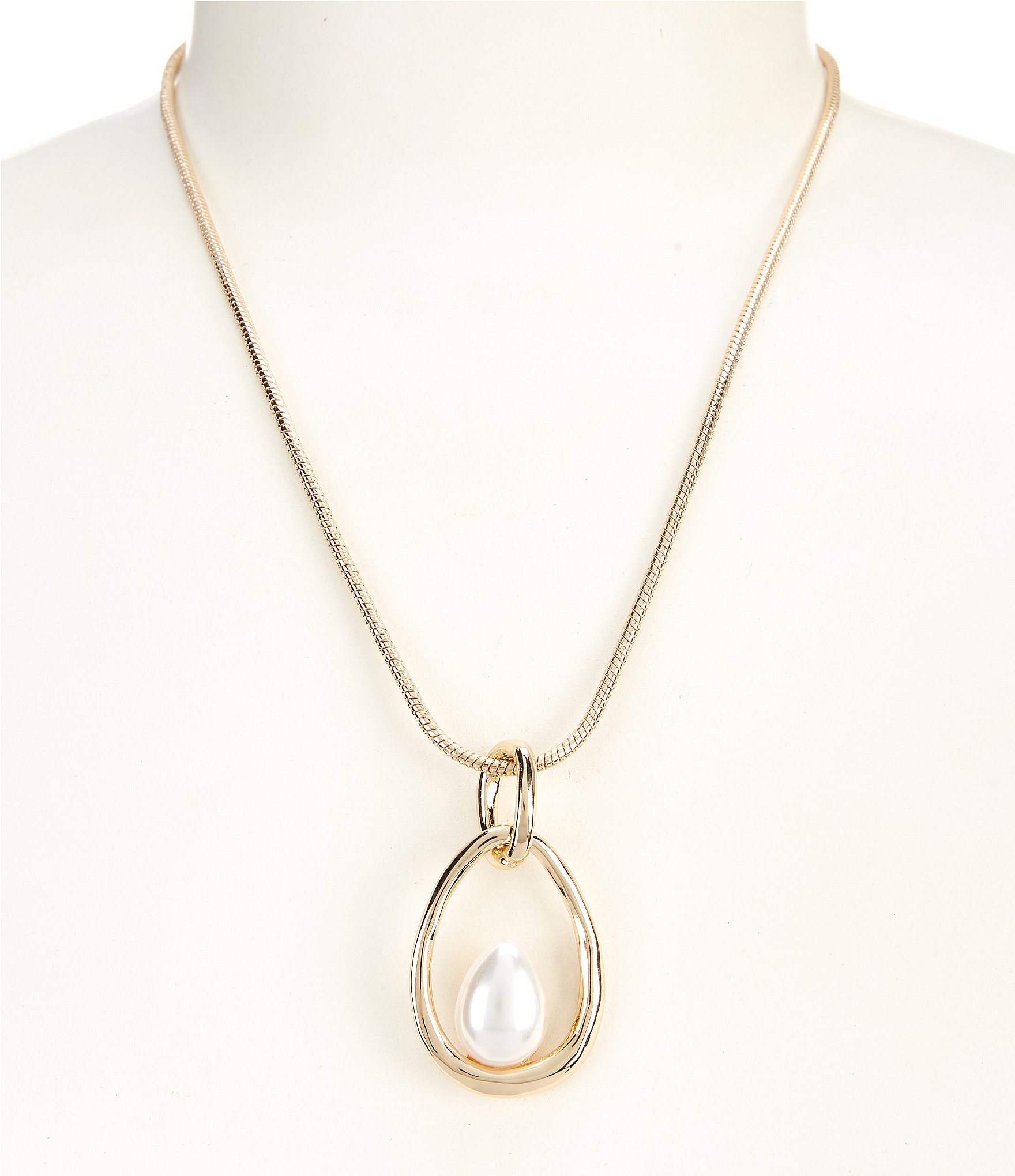 Dillard's Hammered Open Teardrop Pearl Short Pendant Necklace