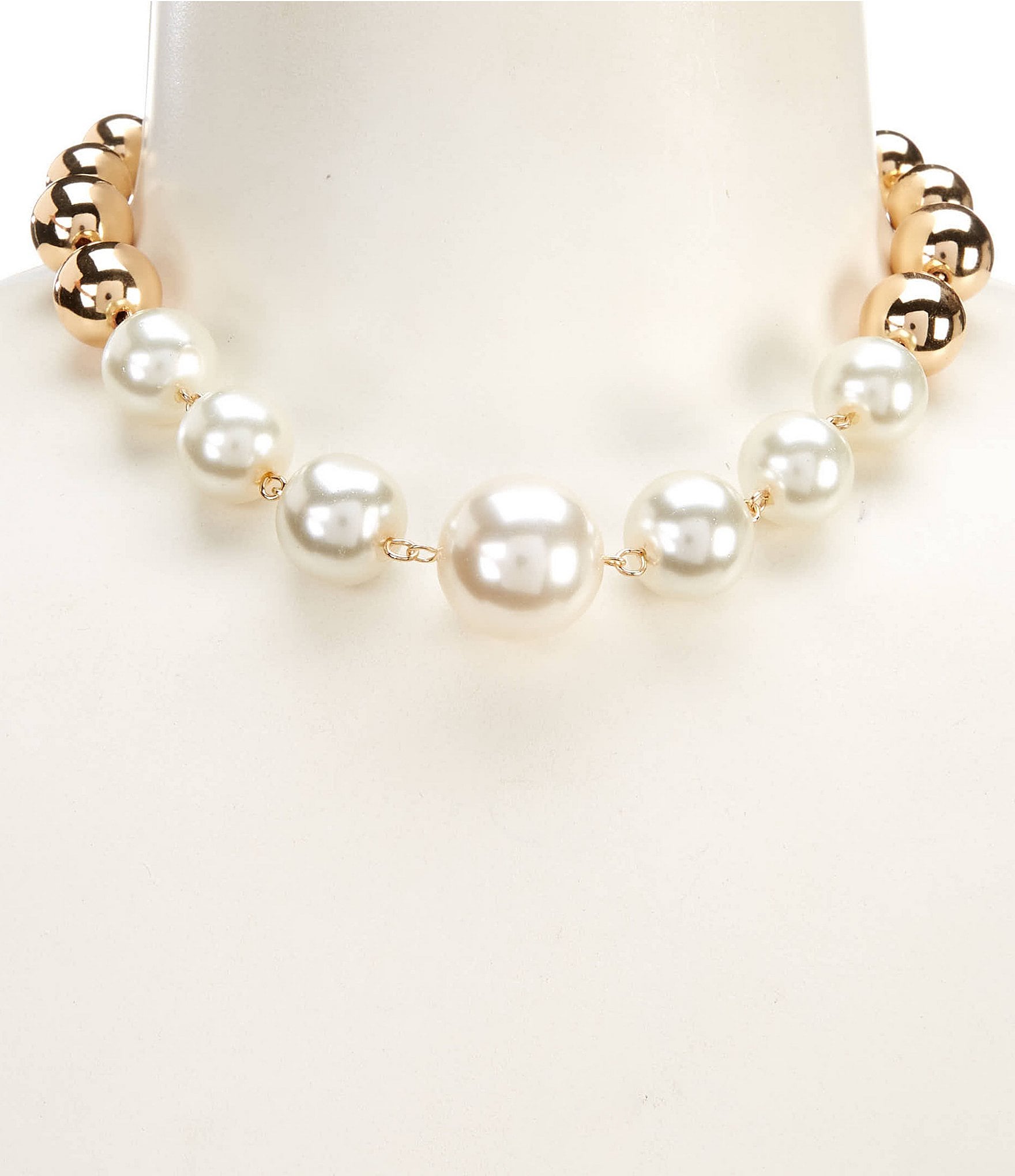 Dillard's Shiny Beads & Pearls Collar Necklace