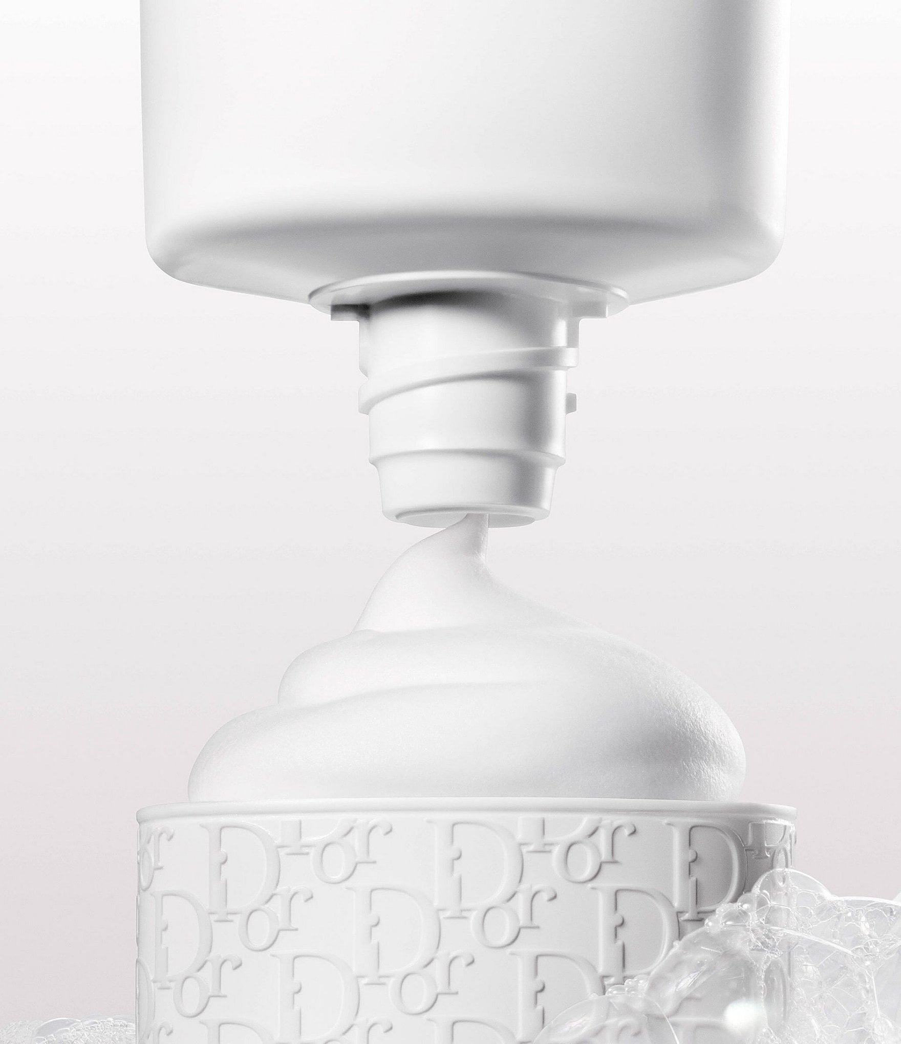 Dior La Mousse OFF/ON Foaming Cleanser