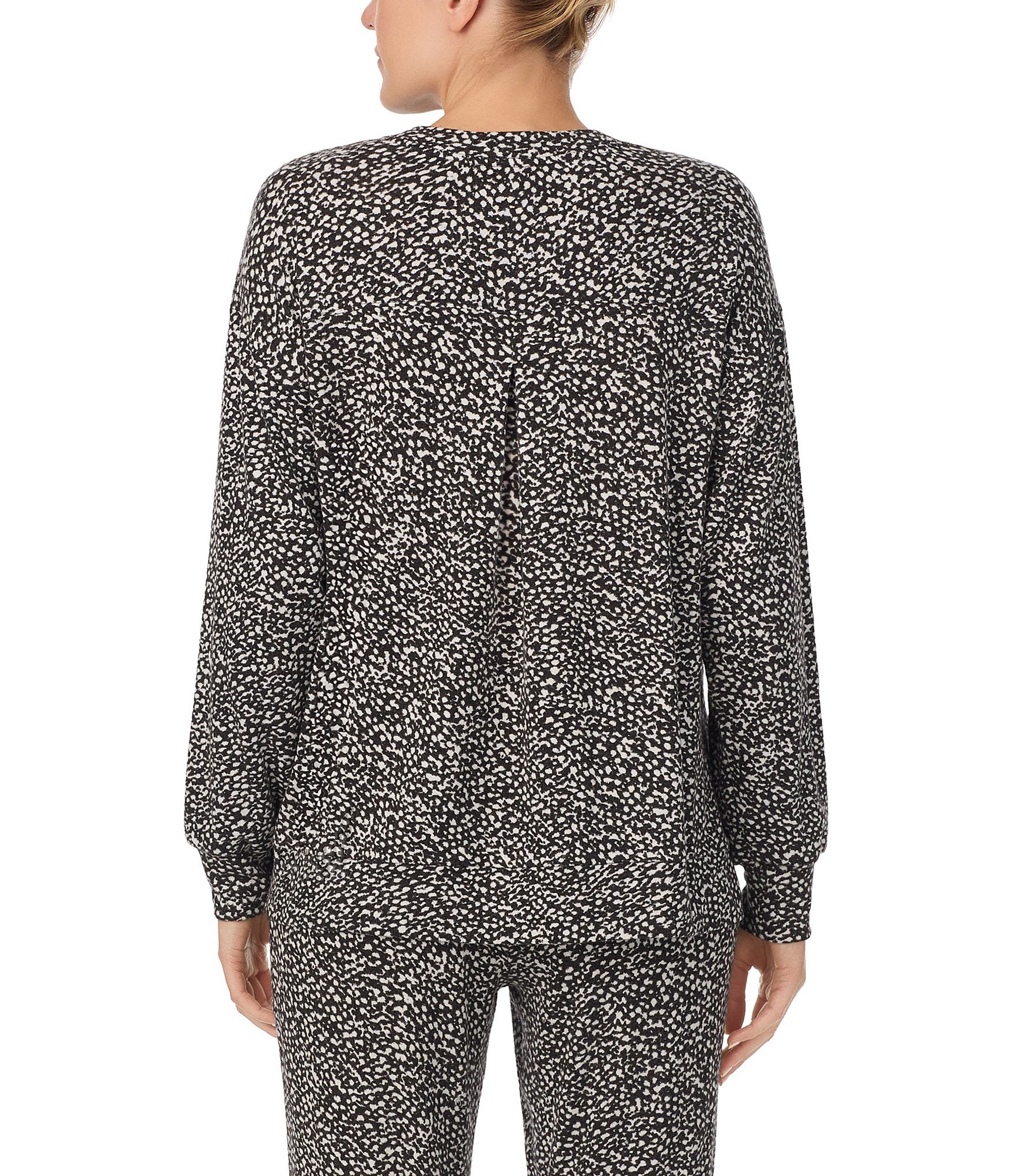 Donna Karan Knit Long Sleeve Round Neck Coordinating Texture Print Lounge Top