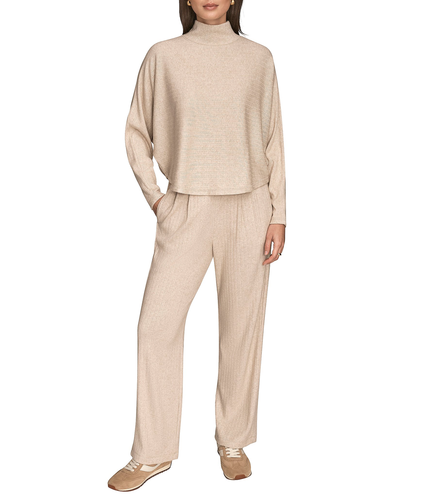 Donna Karan Knit Turtle Neck Long Sleeve Top